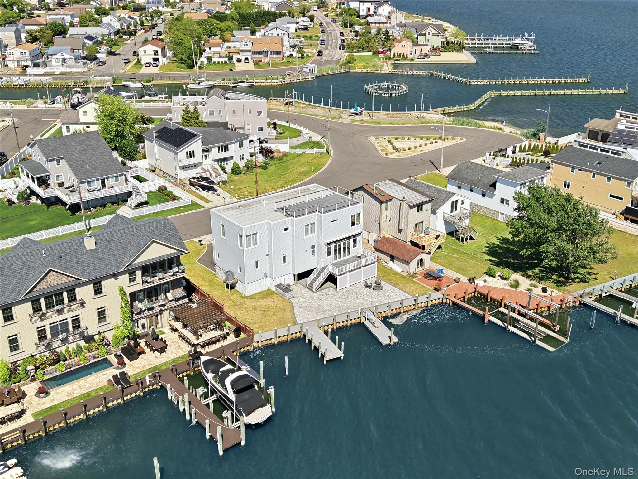 Single Family W Lido Promenade  Suffolk County, NY 11757, MLS-965982-2