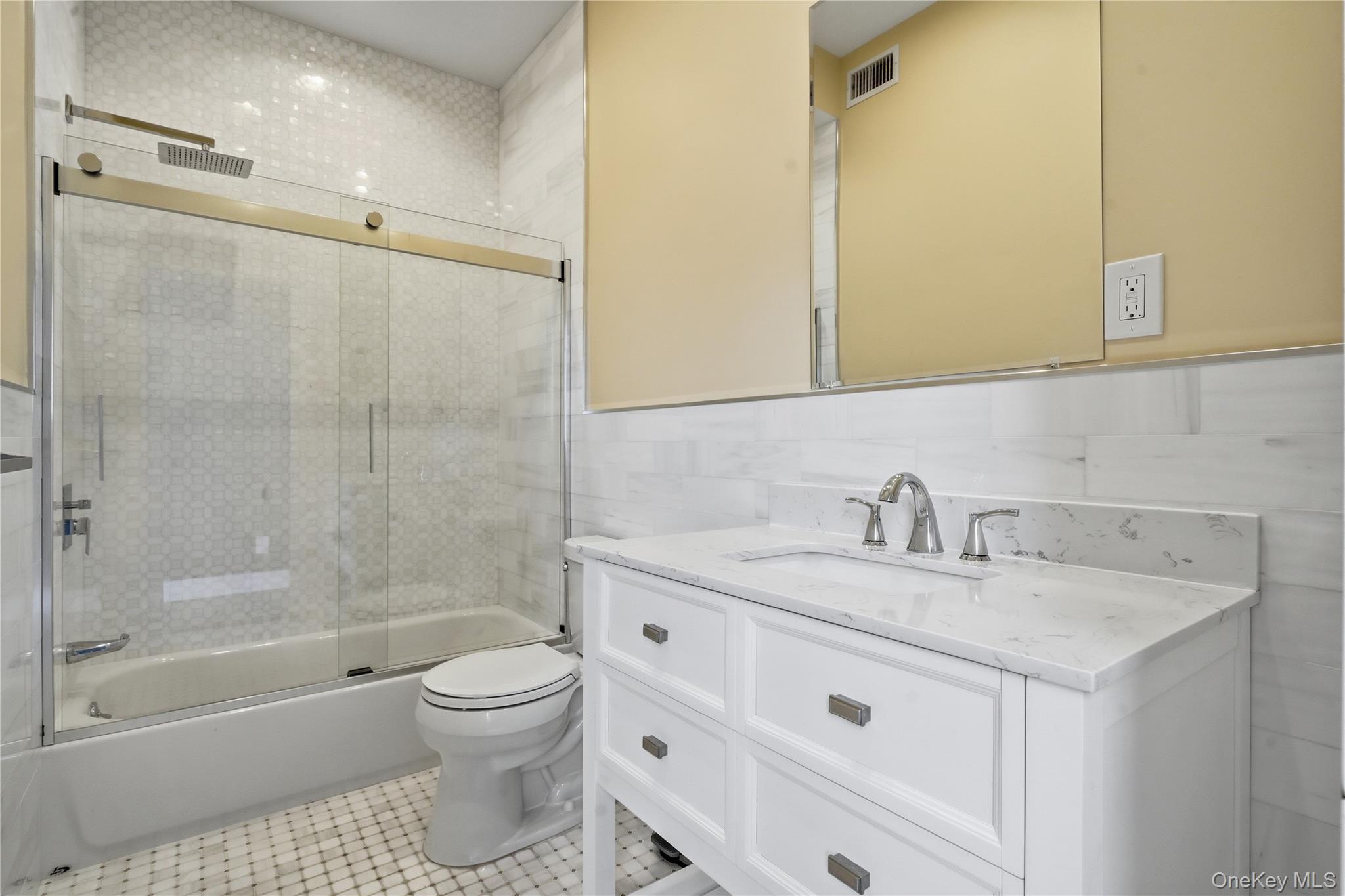 Single Family W Lido Promenade  Suffolk County, NY 11757, MLS-965982-33