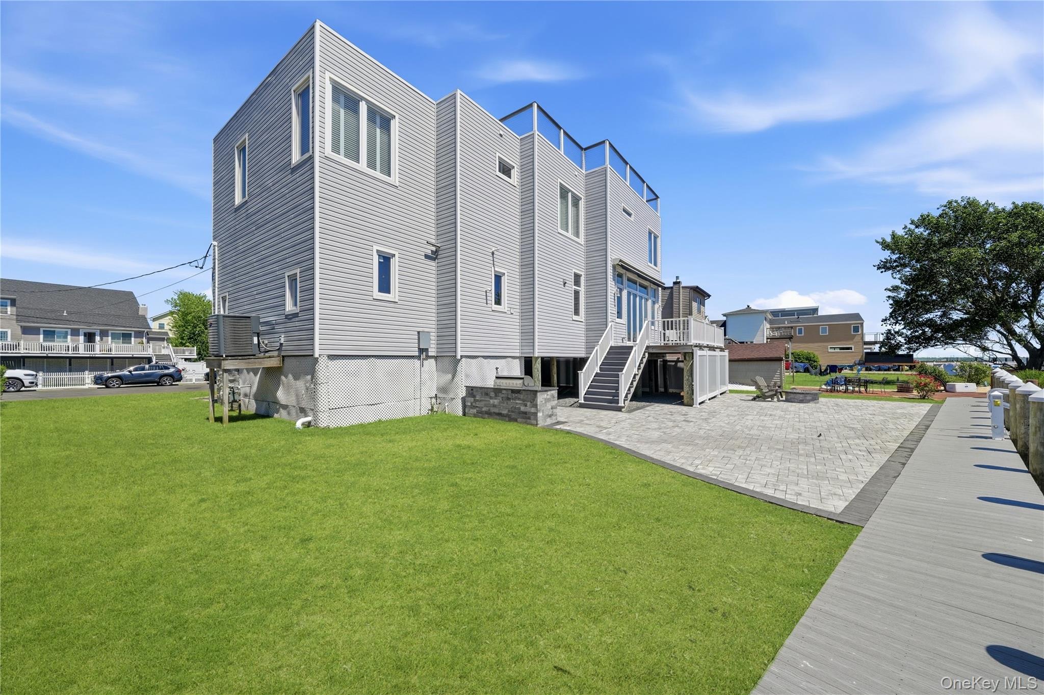 Single Family W Lido Promenade  Suffolk County, NY 11757, MLS-965982-40
