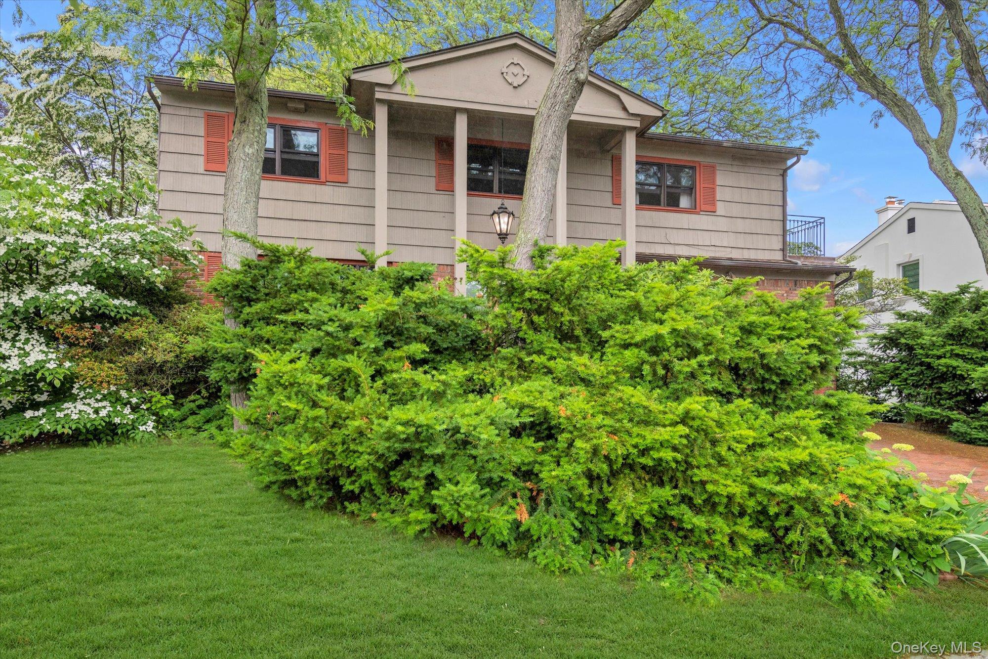 Single Family Kearny Drive  Nassau County, NY 11581, MLS-965996-19