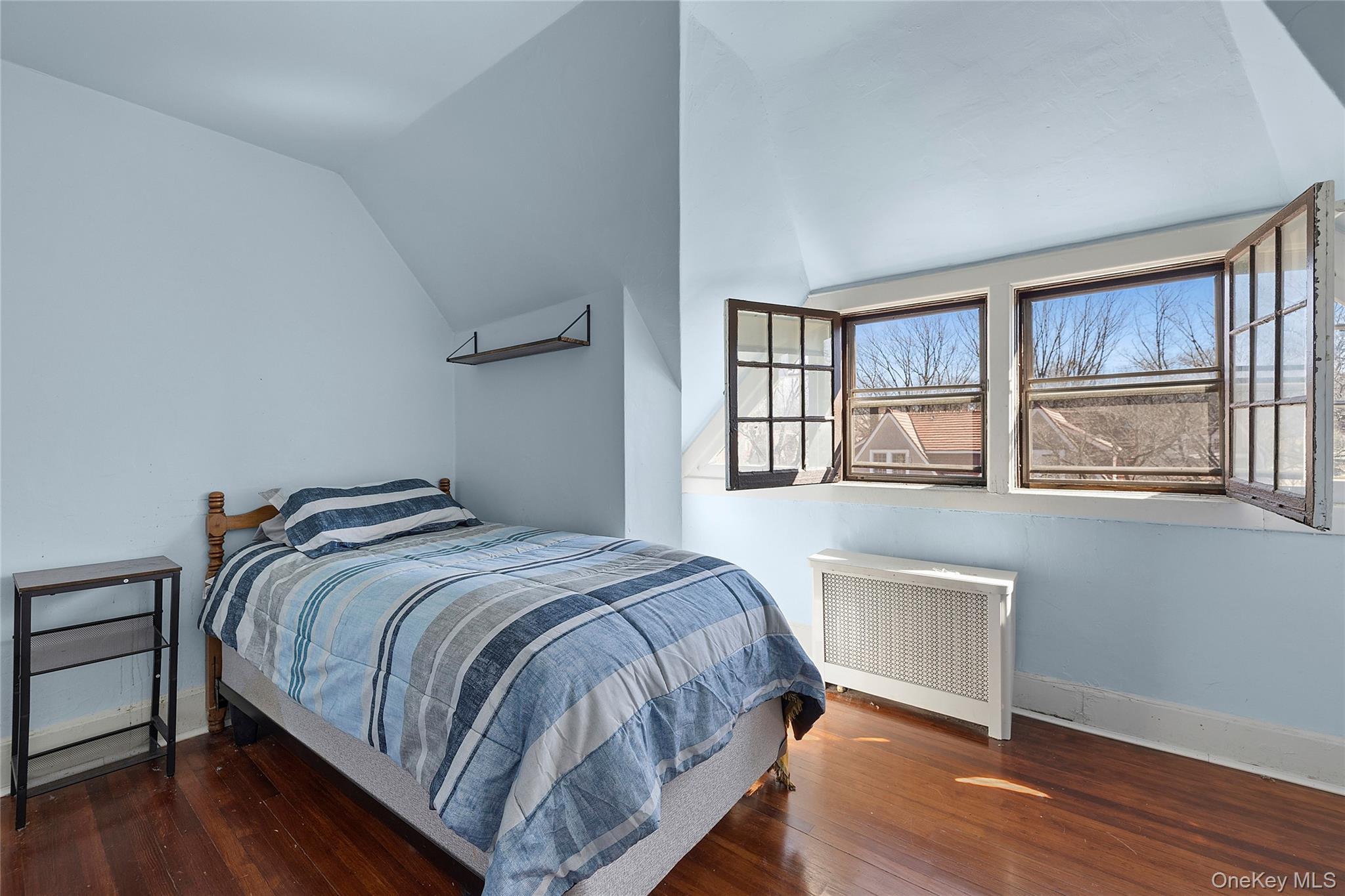 Single Family Slocum  Queens, NY 11375, MLS-966009-11