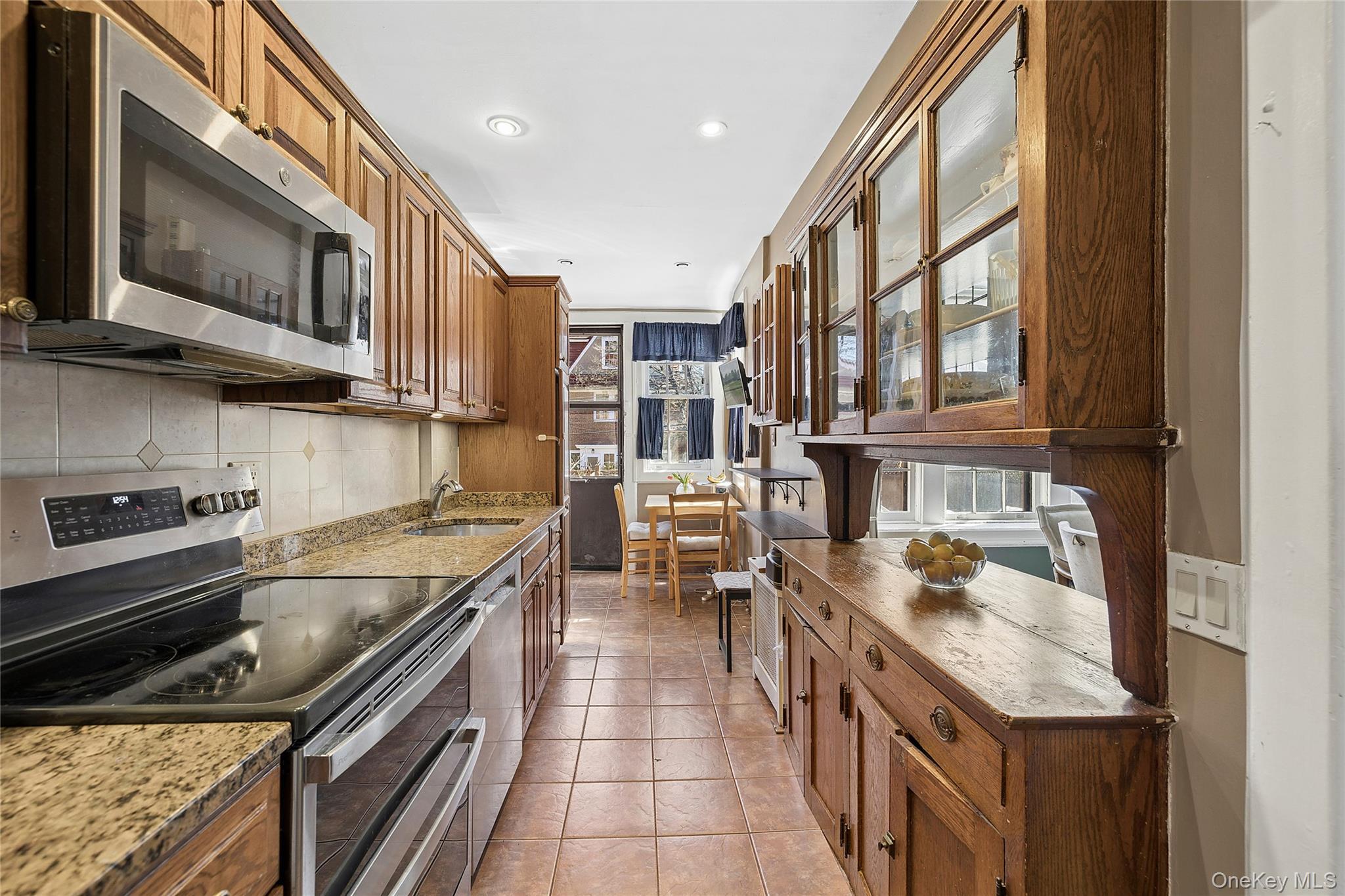 Single Family Slocum  Queens, NY 11375, MLS-966009-5