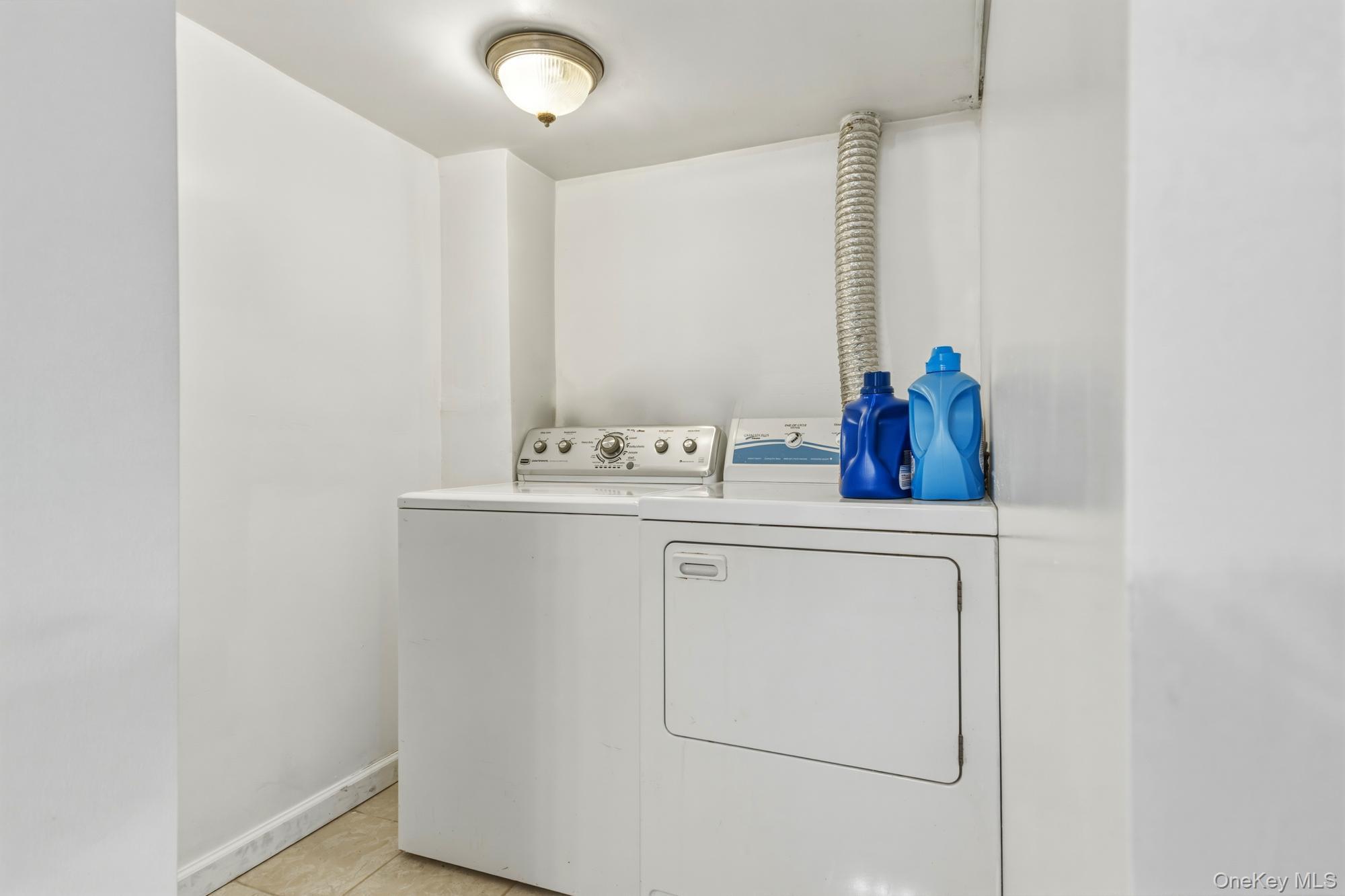 Single Family Dormans  Queens, NY 11412, MLS-966012-17