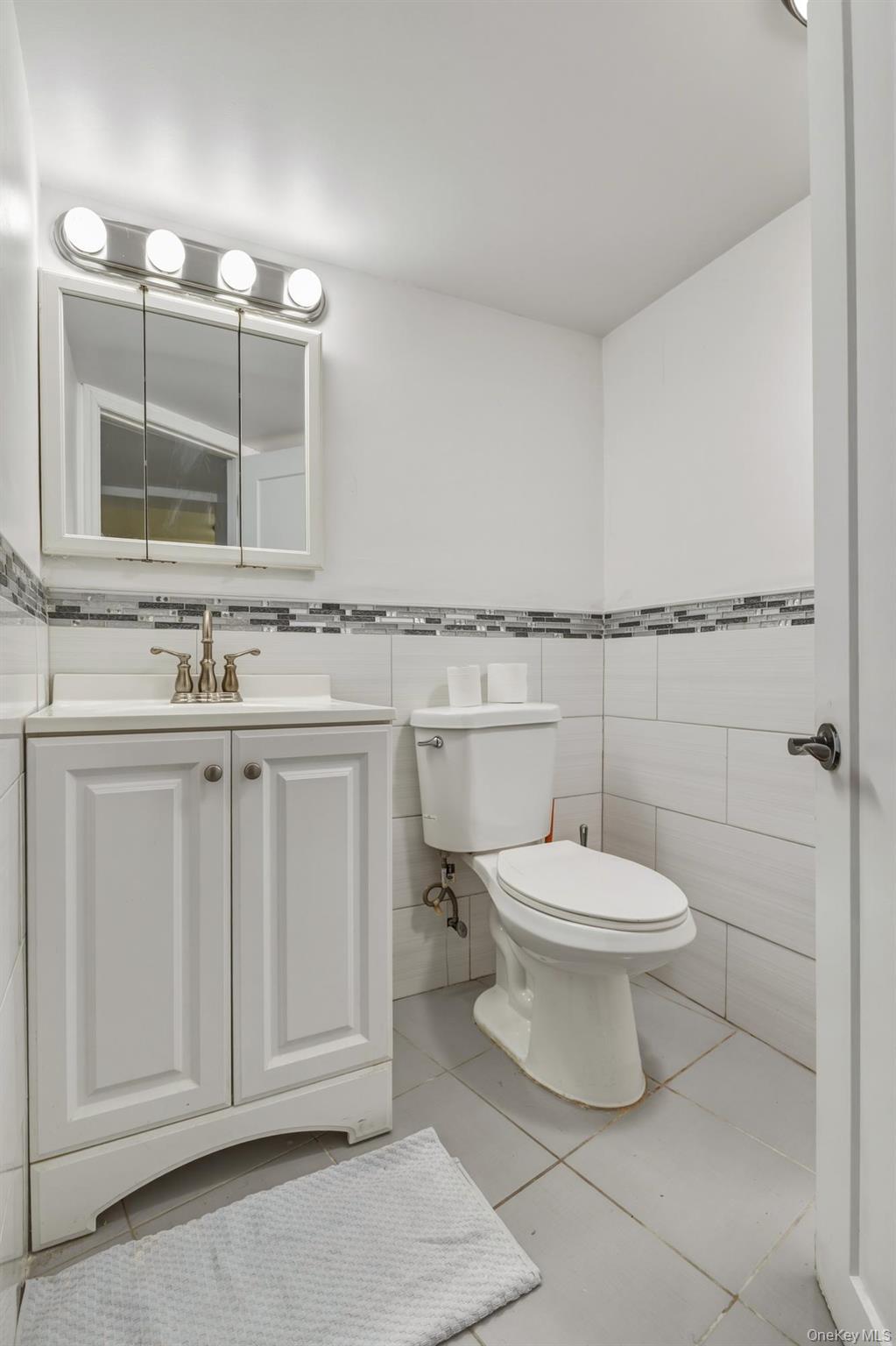 Single Family Dormans  Queens, NY 11412, MLS-966012-18