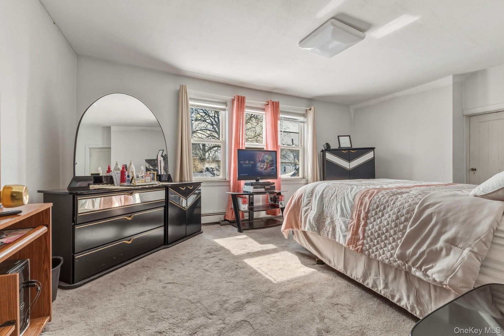 Single Family Dormans  Queens, NY 11412, MLS-966012-25