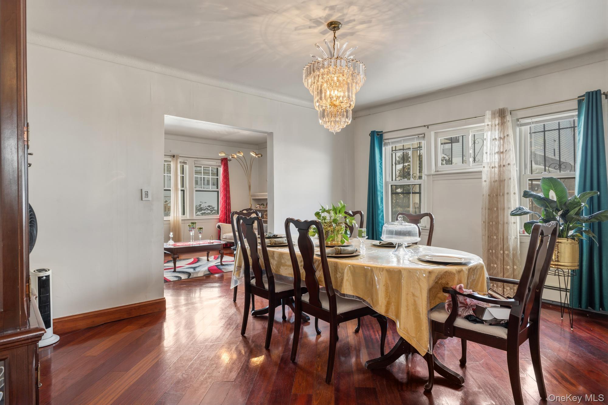 Single Family Dormans  Queens, NY 11412, MLS-966012-7