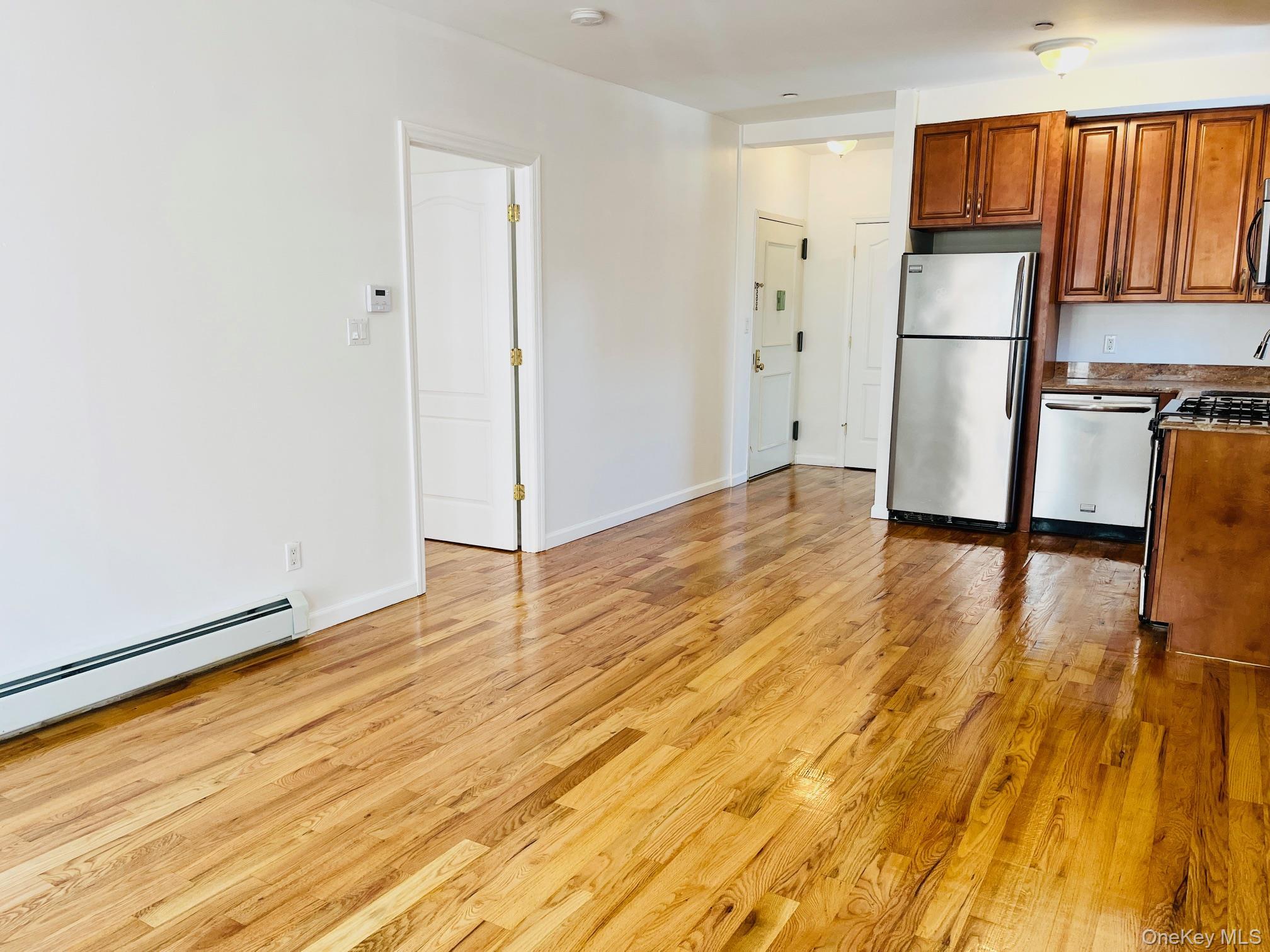 Condo 63rd  Queens, NY 11375, MLS-966014-8