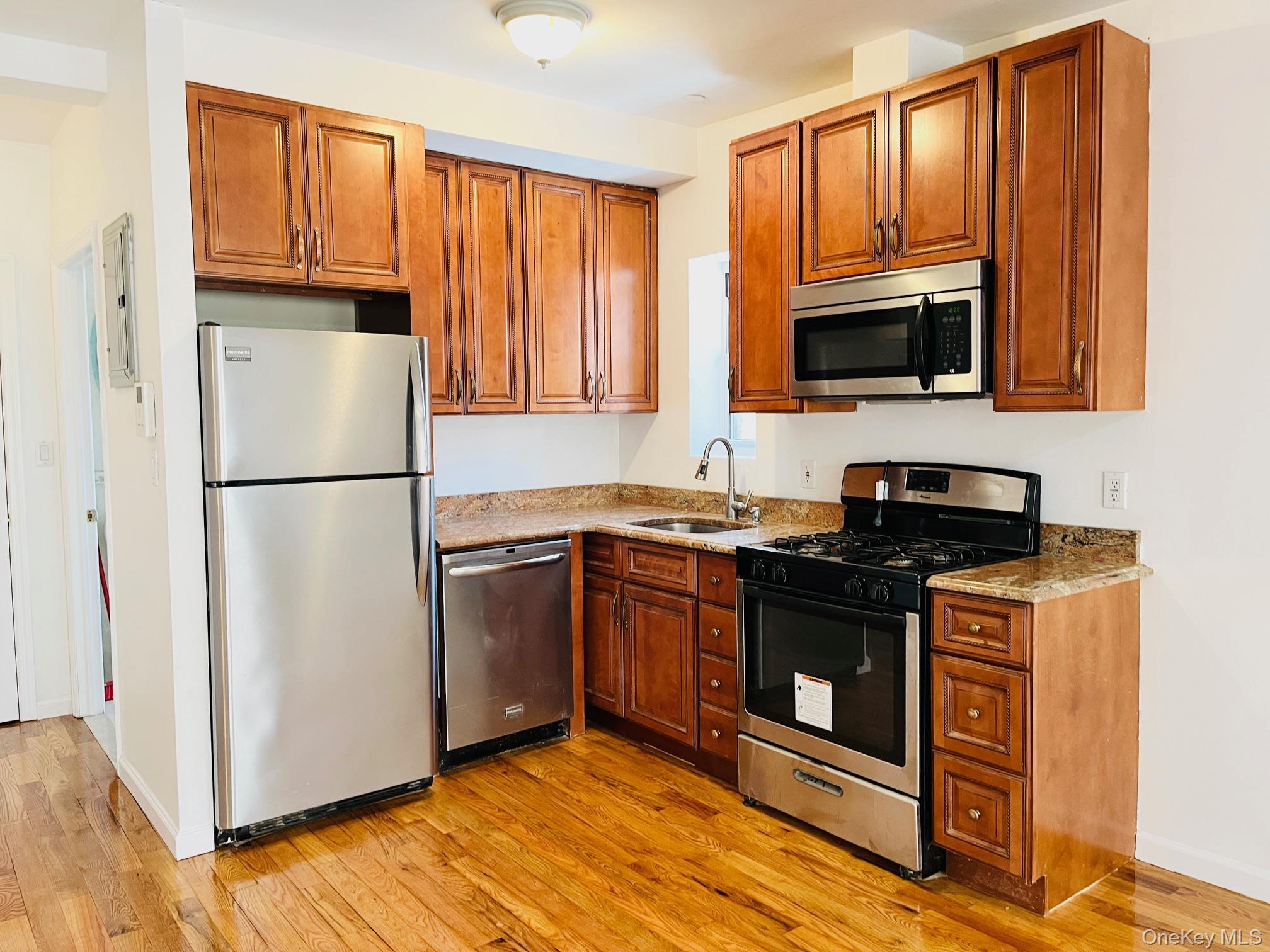 Condo 63rd  Queens, NY 11375, MLS-966014-9