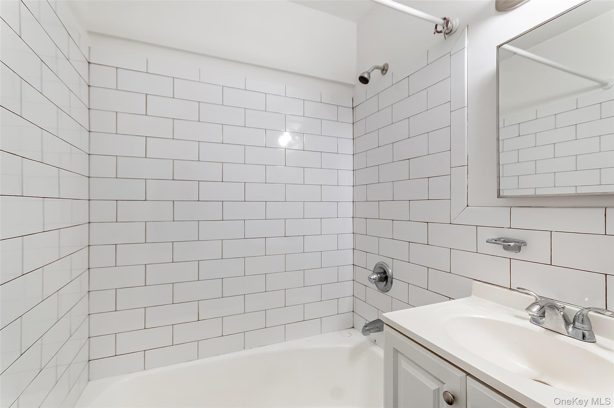 Coop Thwaites  Bronx, NY 10467, MLS-966028-7