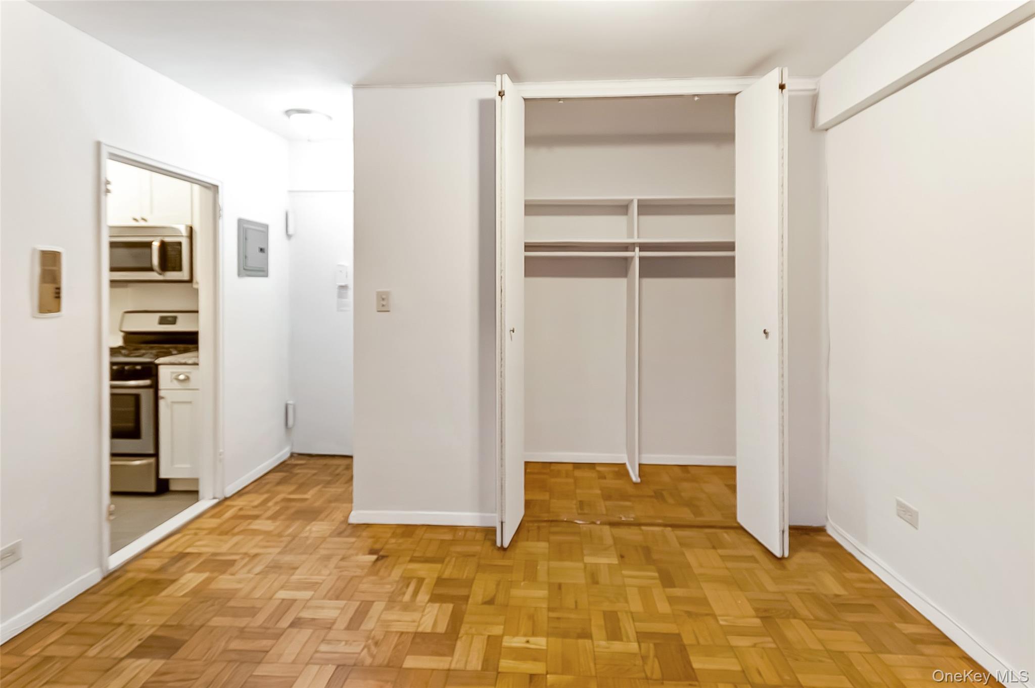 Coop Thwaites  Bronx, NY 10467, MLS-966028-8