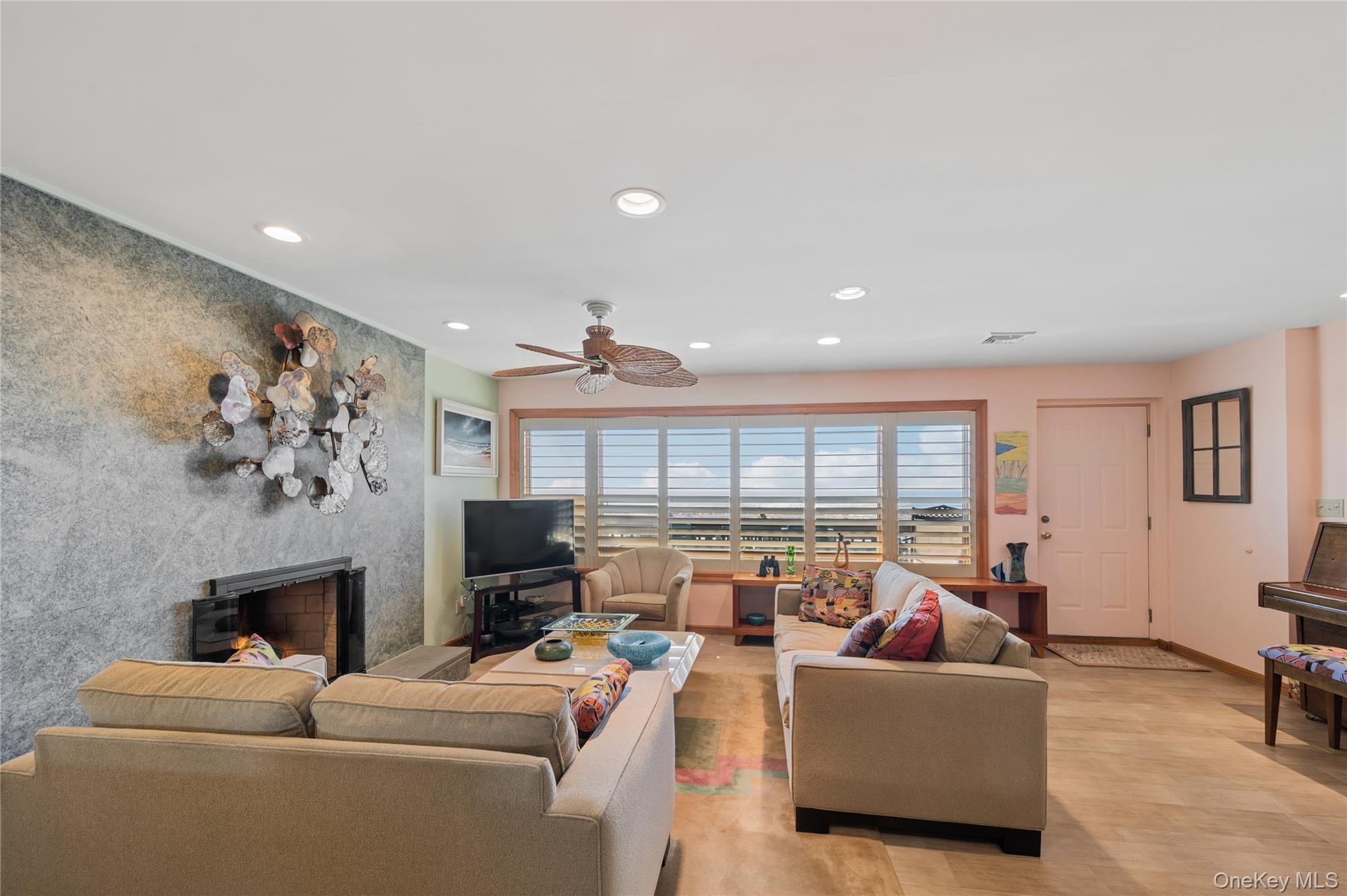 Condo Oceanfront  Nassau County, NY 11561, MLS-966047-2