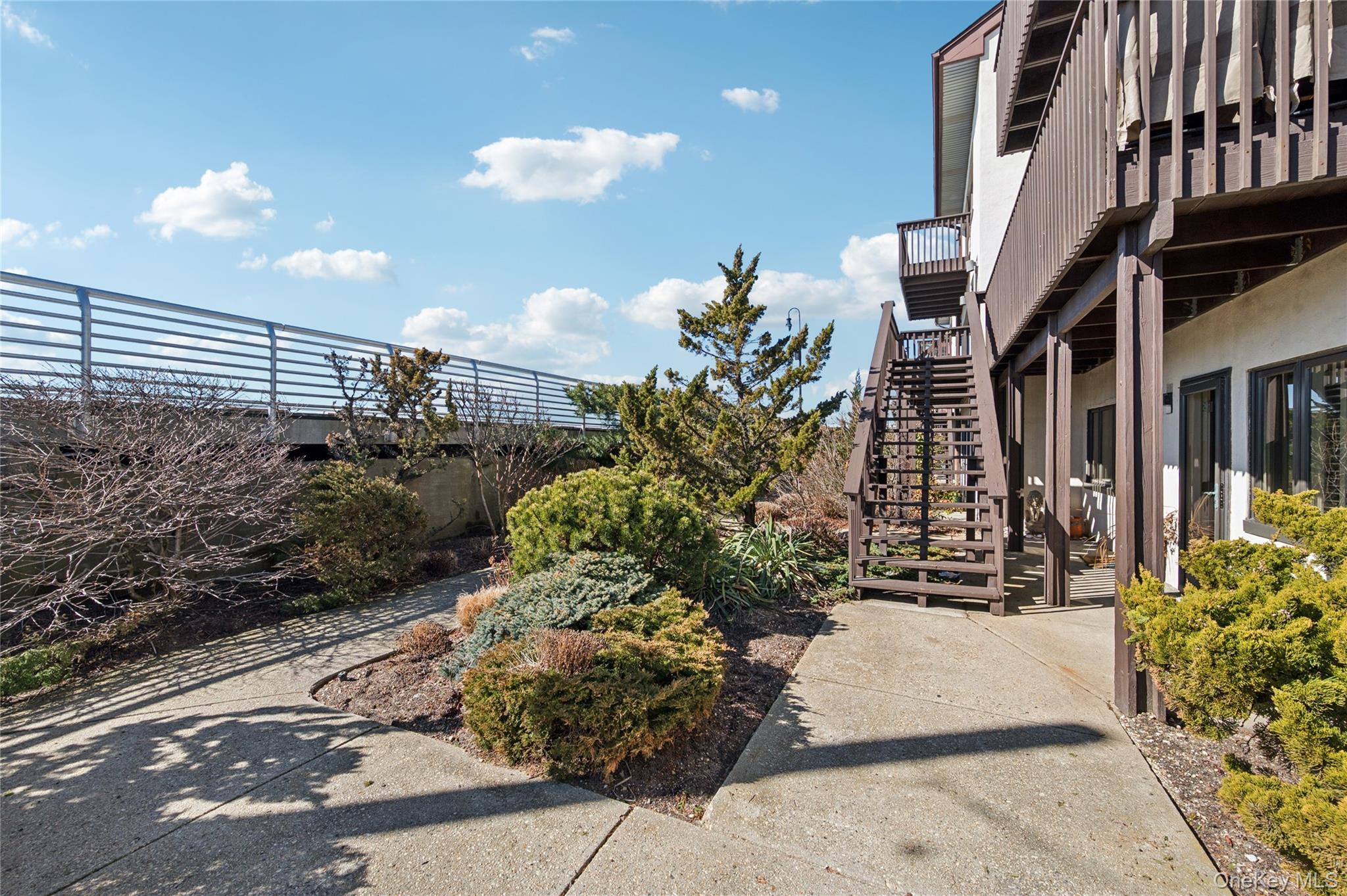 Condo Oceanfront  Nassau County, NY 11561, MLS-966047-32