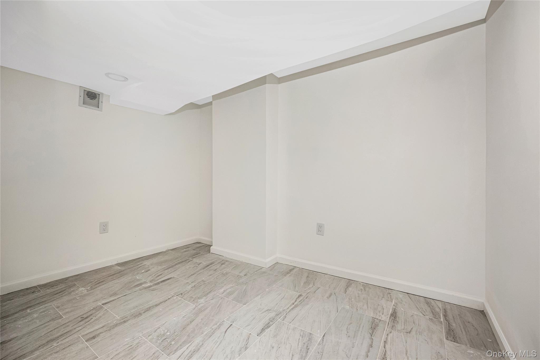 Single Family 60th Queens, NY 11378, MLS-966116-23