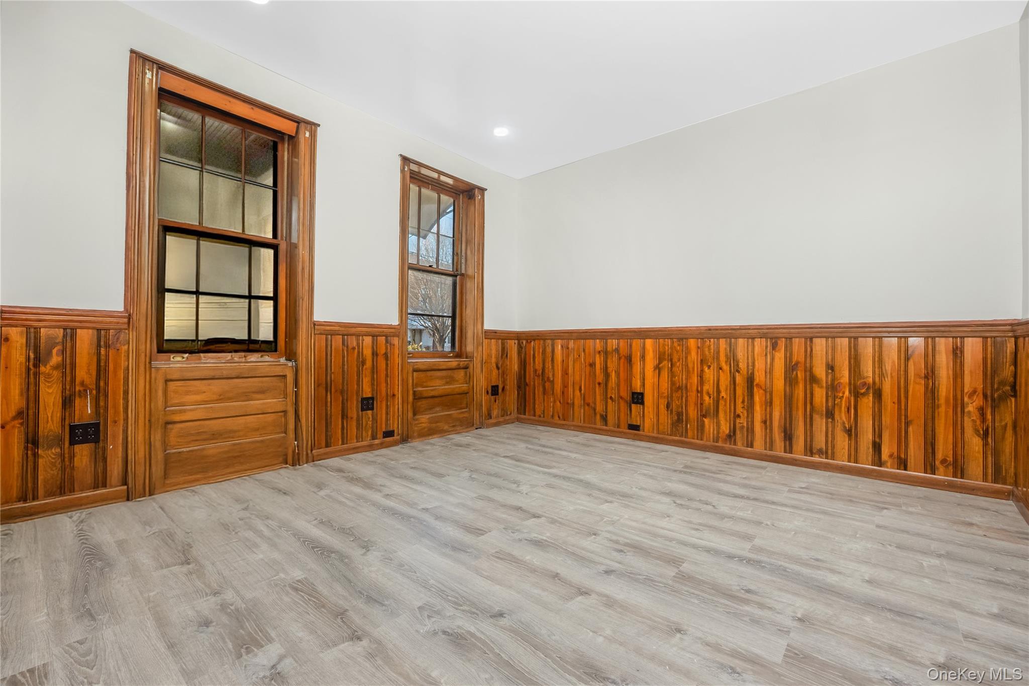 Single Family 60th Queens, NY 11378, MLS-966116-3