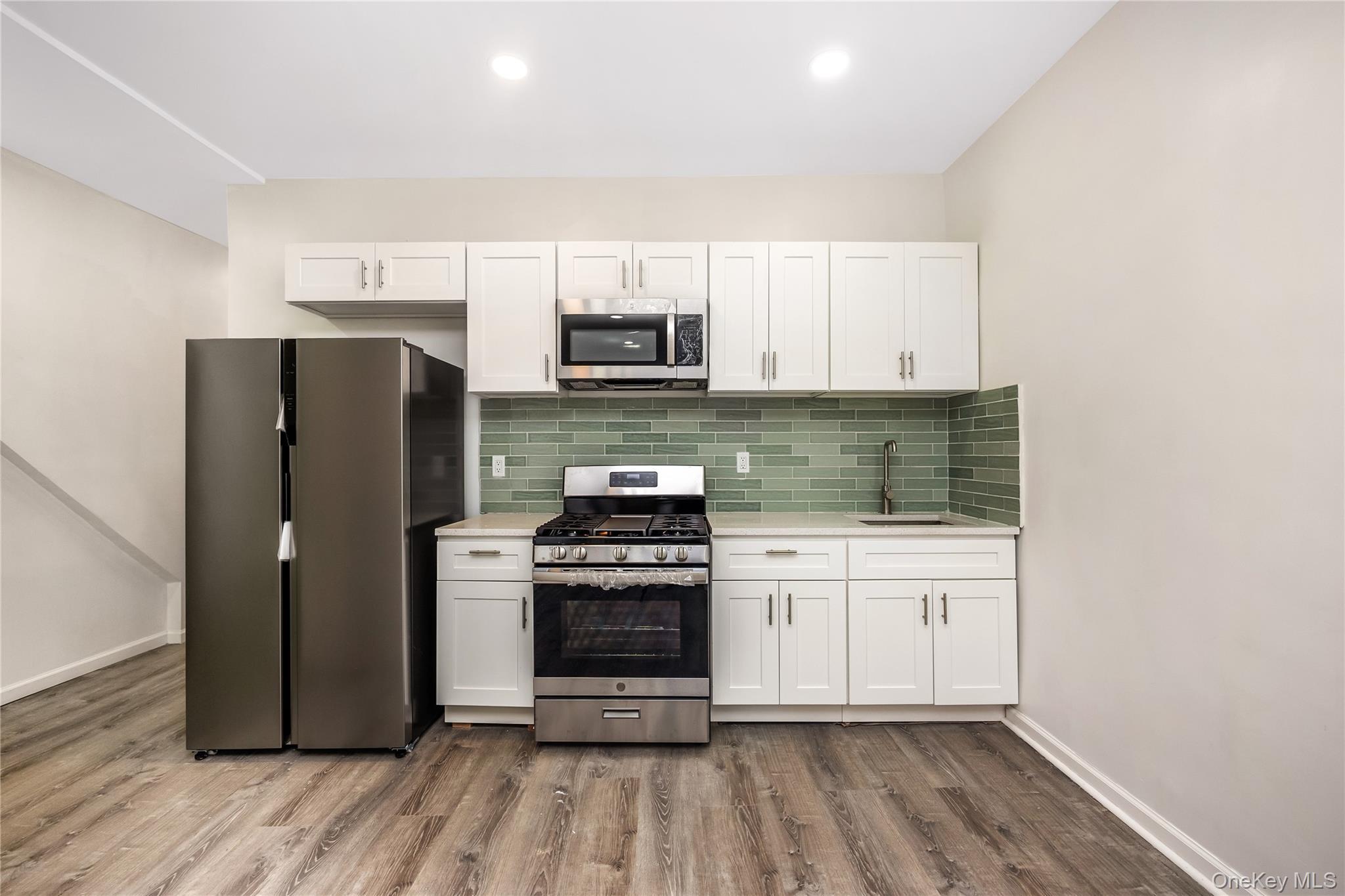 Single Family 60th Queens, NY 11378, MLS-966116-4