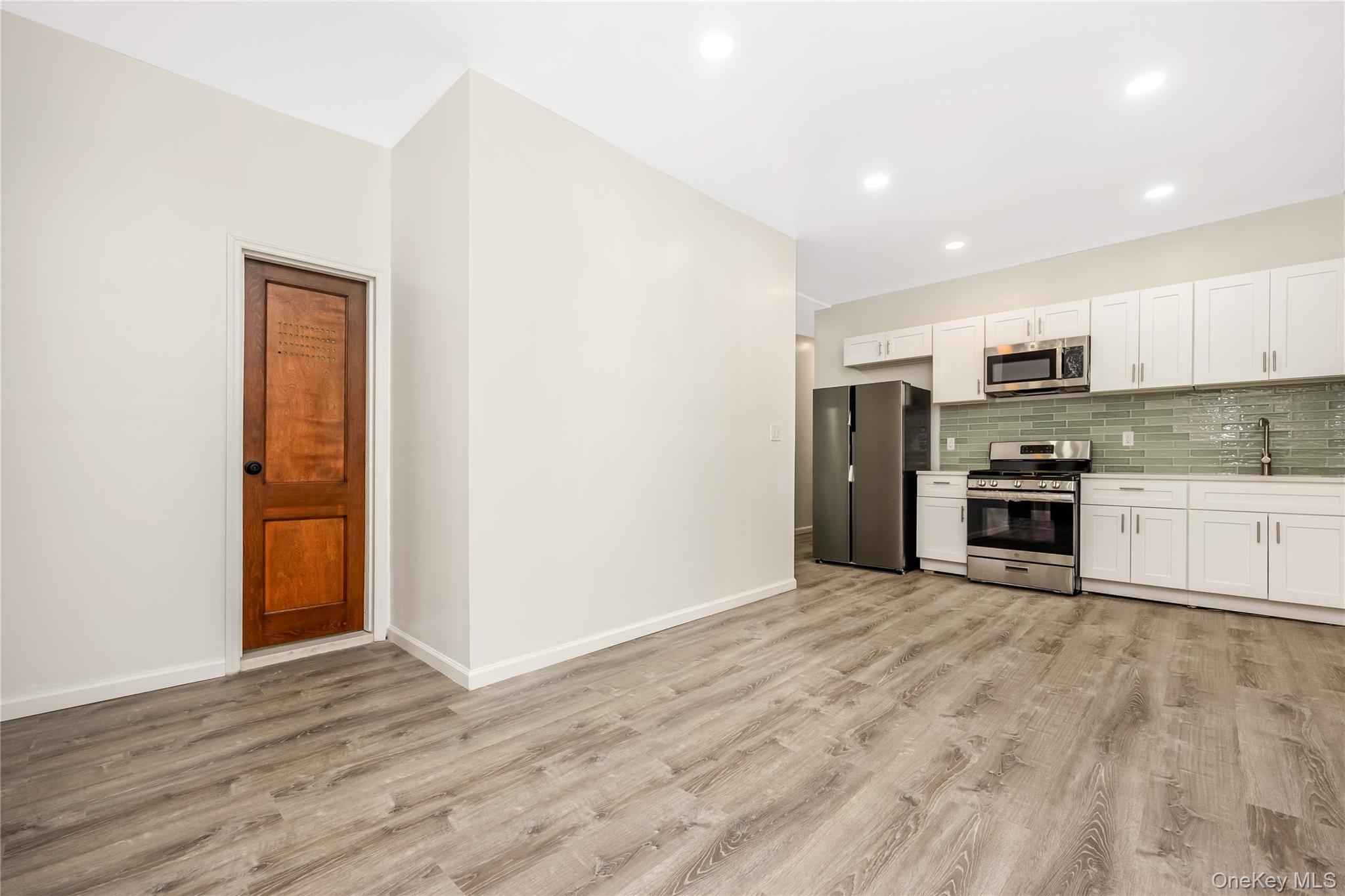 Single Family 60th Queens, NY 11378, MLS-966116-5