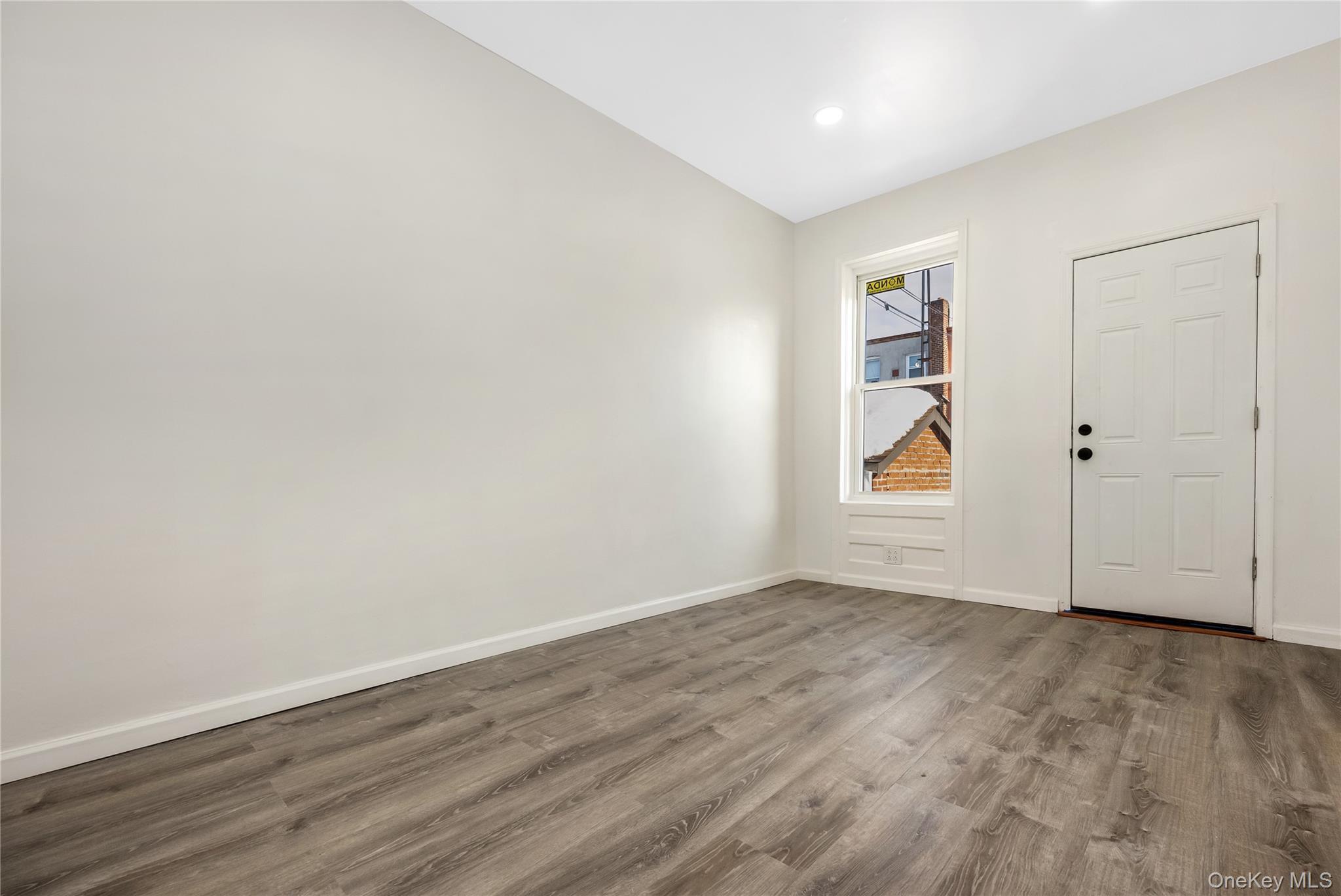 Single Family 60th Queens, NY 11378, MLS-966116-9