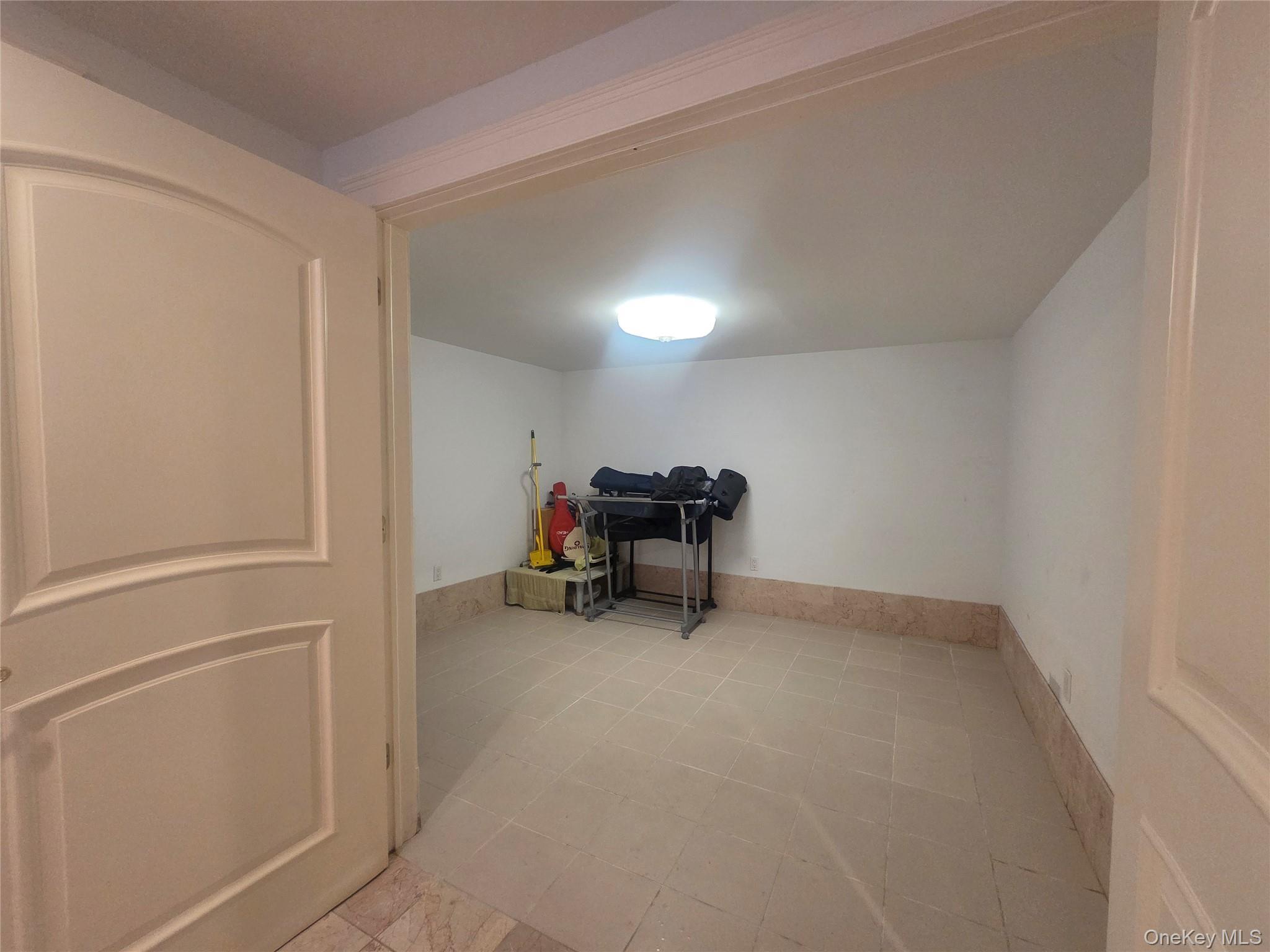 Single Family 168th  Queens, NY 11358, MLS-966137-23