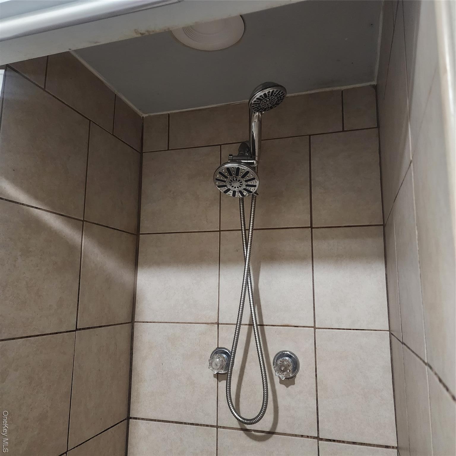 Single Family Tilden  Bronx, NY 10469, MLS-966141-37