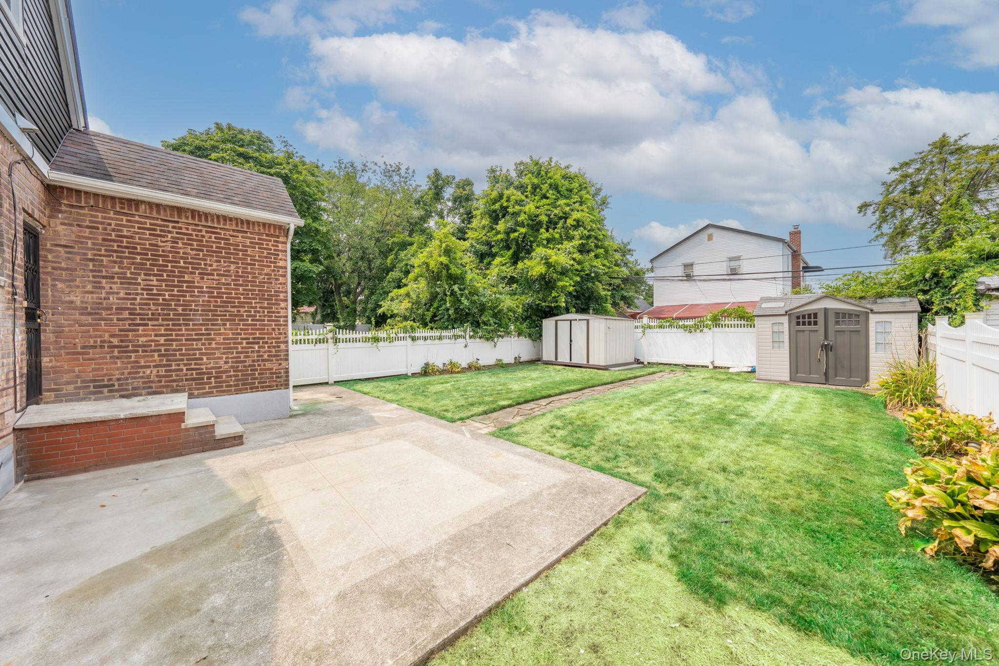 Single Family 232nd  Queens, NY 11413, MLS-966162-17