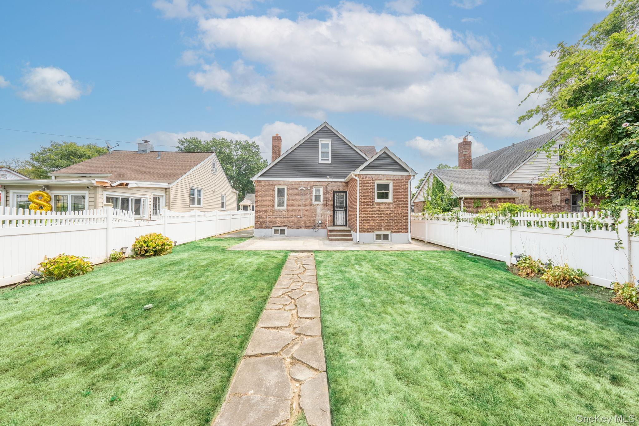 Single Family 232nd  Queens, NY 11413, MLS-966162-18