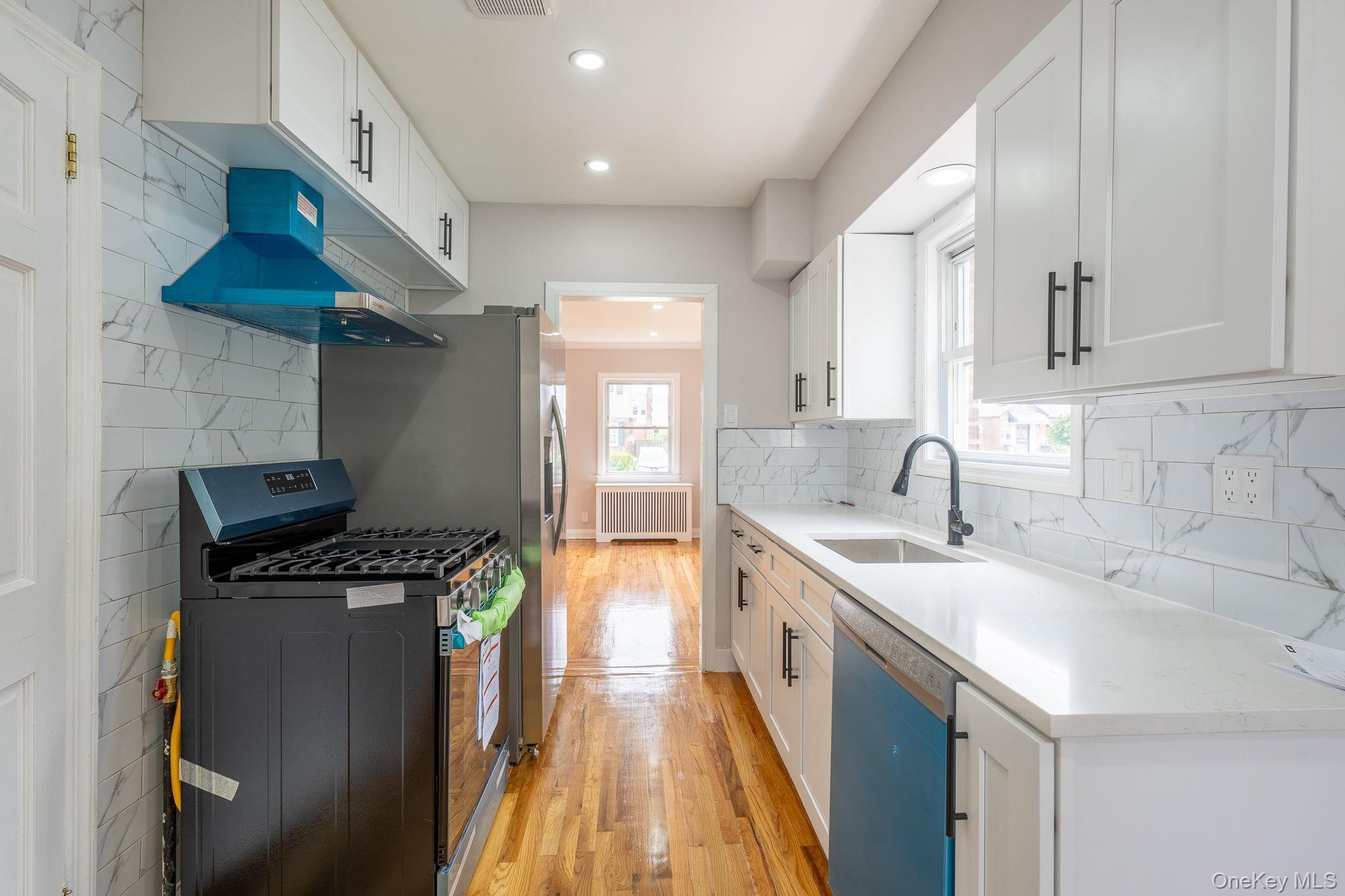 Single Family 232nd  Queens, NY 11413, MLS-966162-5