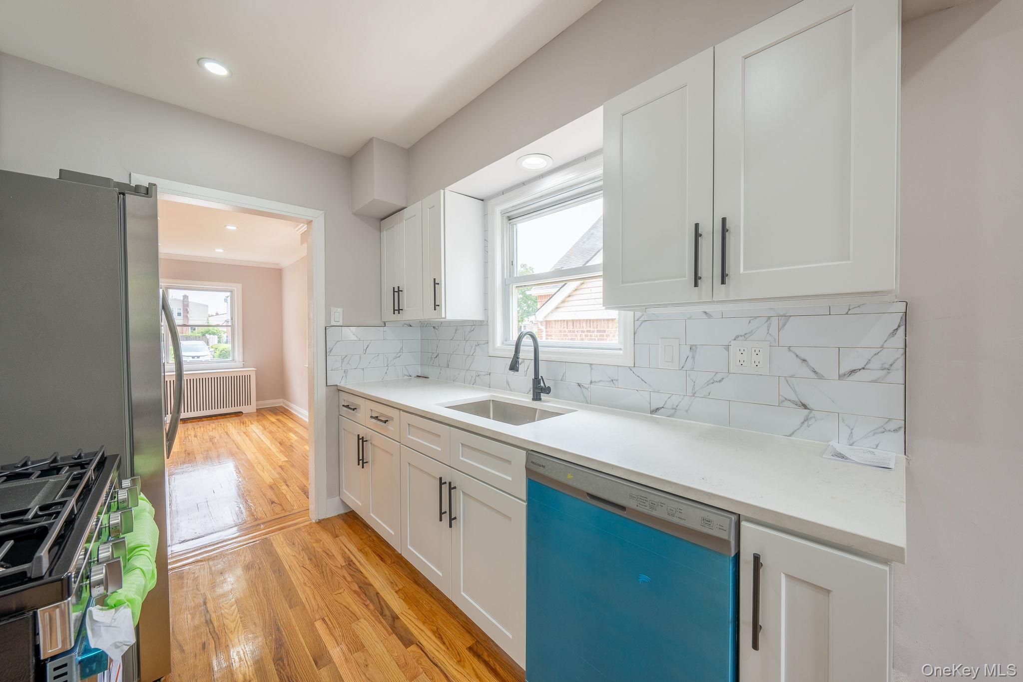 Single Family 232nd  Queens, NY 11413, MLS-966162-6