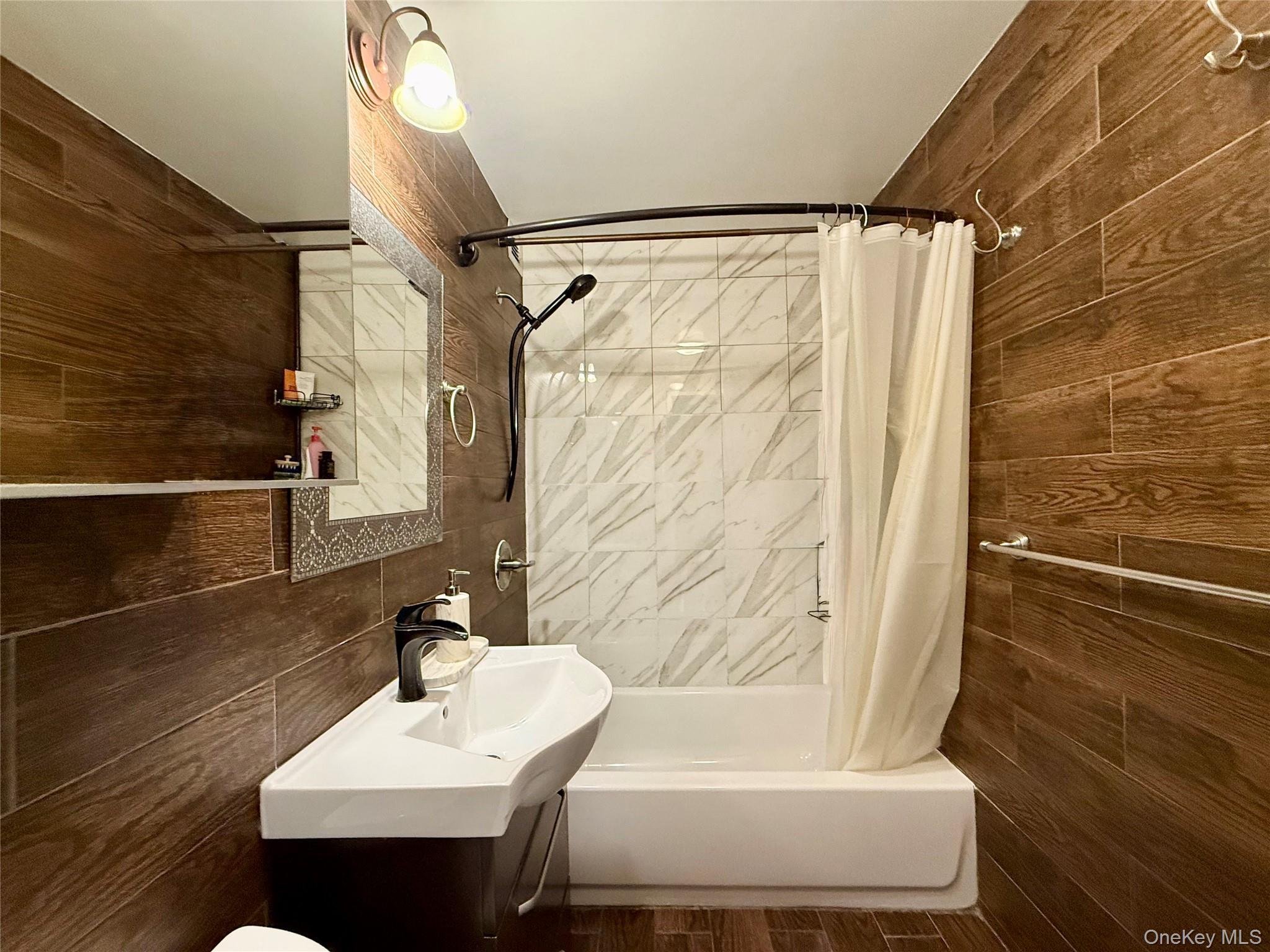 Condo 57th  Queens, NY 11373, MLS-966164-25