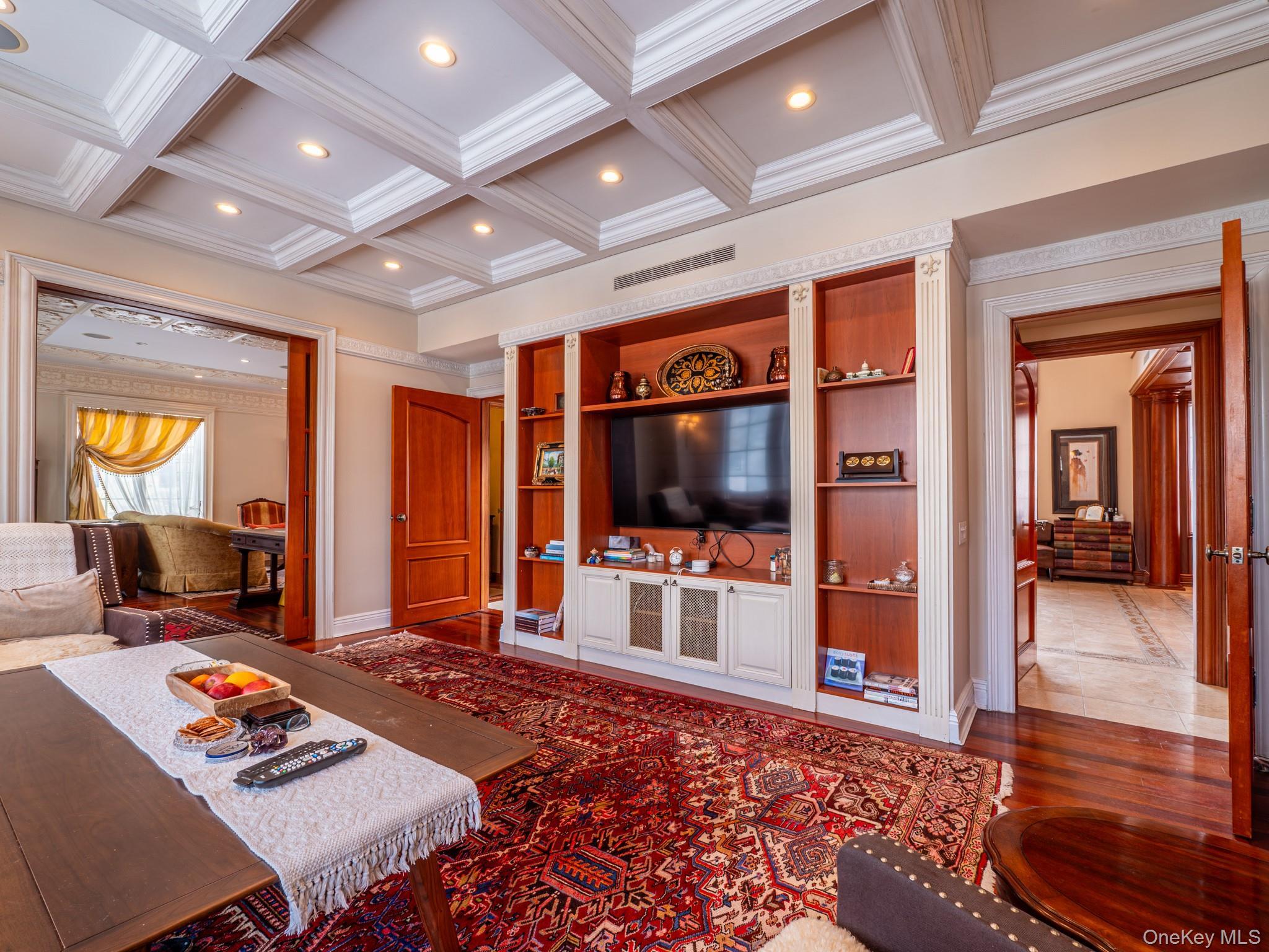 Single Family Radnor  Queens, NY 11432, MLS-966166-10