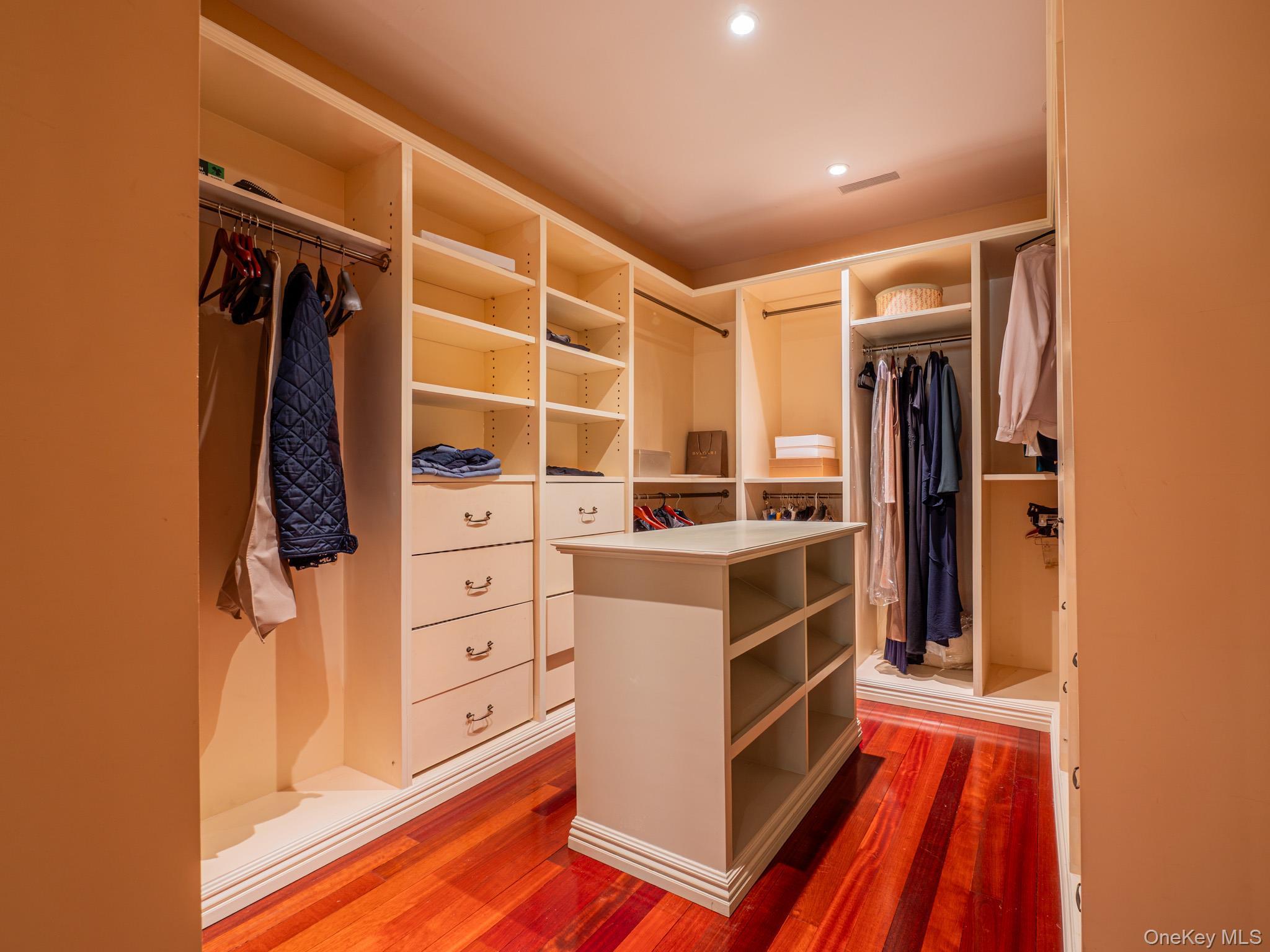 Single Family Radnor  Queens, NY 11432, MLS-966166-18