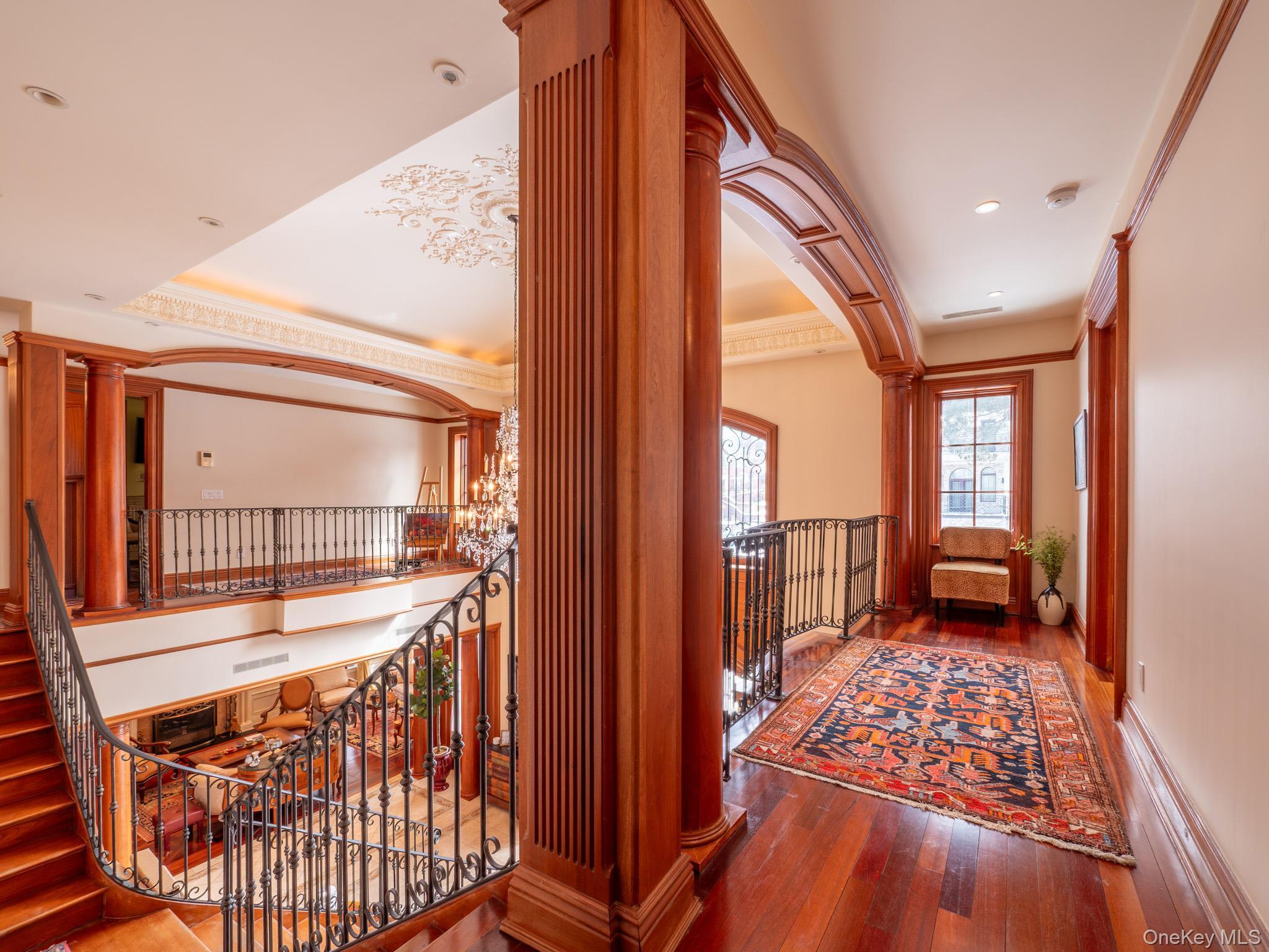 Single Family Radnor  Queens, NY 11432, MLS-966166-22