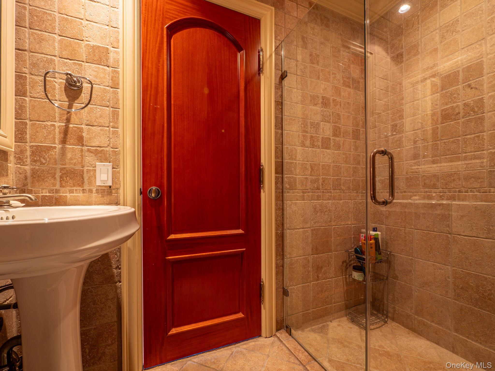 Single Family Radnor  Queens, NY 11432, MLS-966166-30