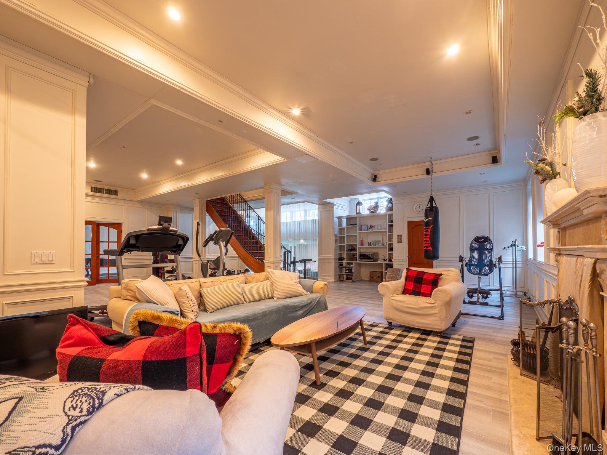 Single Family Radnor  Queens, NY 11432, MLS-966166-34