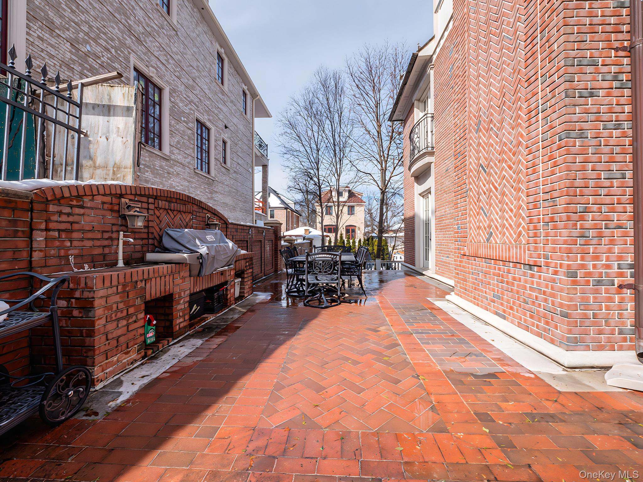 Single Family Radnor  Queens, NY 11432, MLS-966166-42