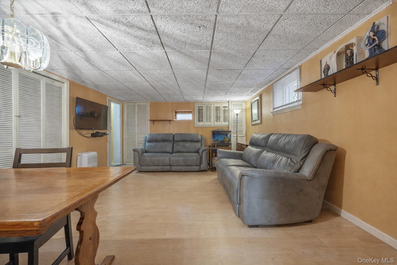 Single Family 78th  Queens, NY 11379, MLS-966171-21