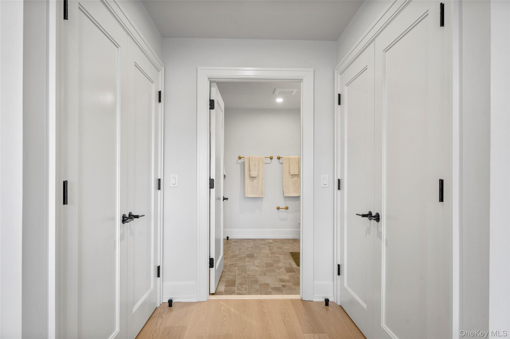 Condo Riverside  Westchester County, NY 10520, MLS-966211-15