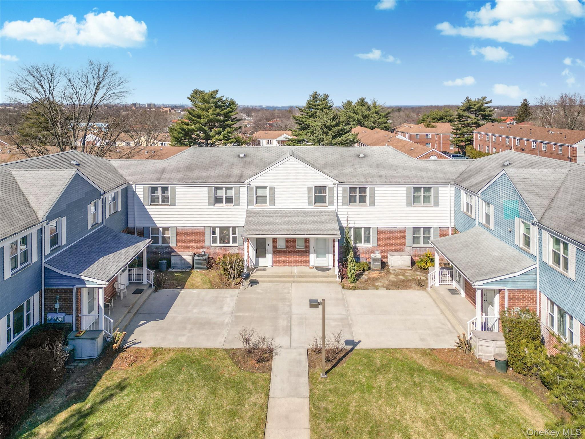 Condo 69th  Queens, NY 11364, MLS-966225-19