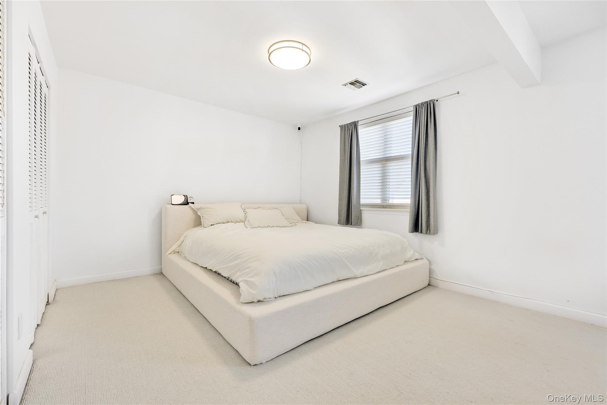 Condo 69th  Queens, NY 11364, MLS-966225-9