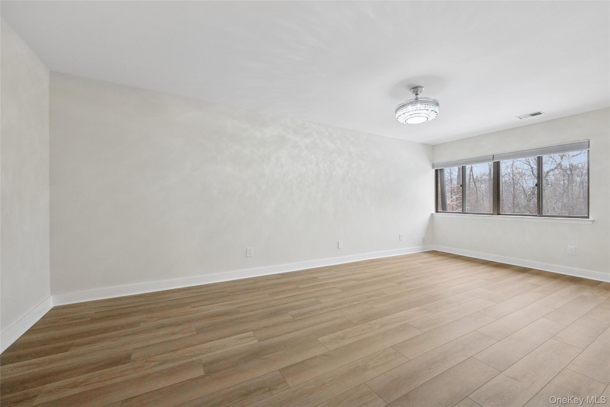 Condo Pheasant  Nassau County, NY 11576, MLS-966230-14