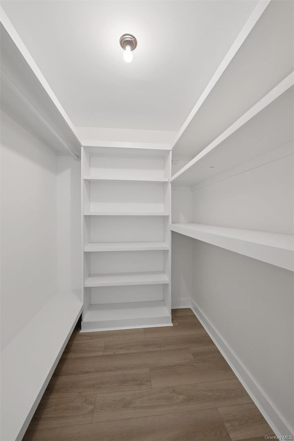 Condo Pheasant  Nassau County, NY 11576, MLS-966230-18