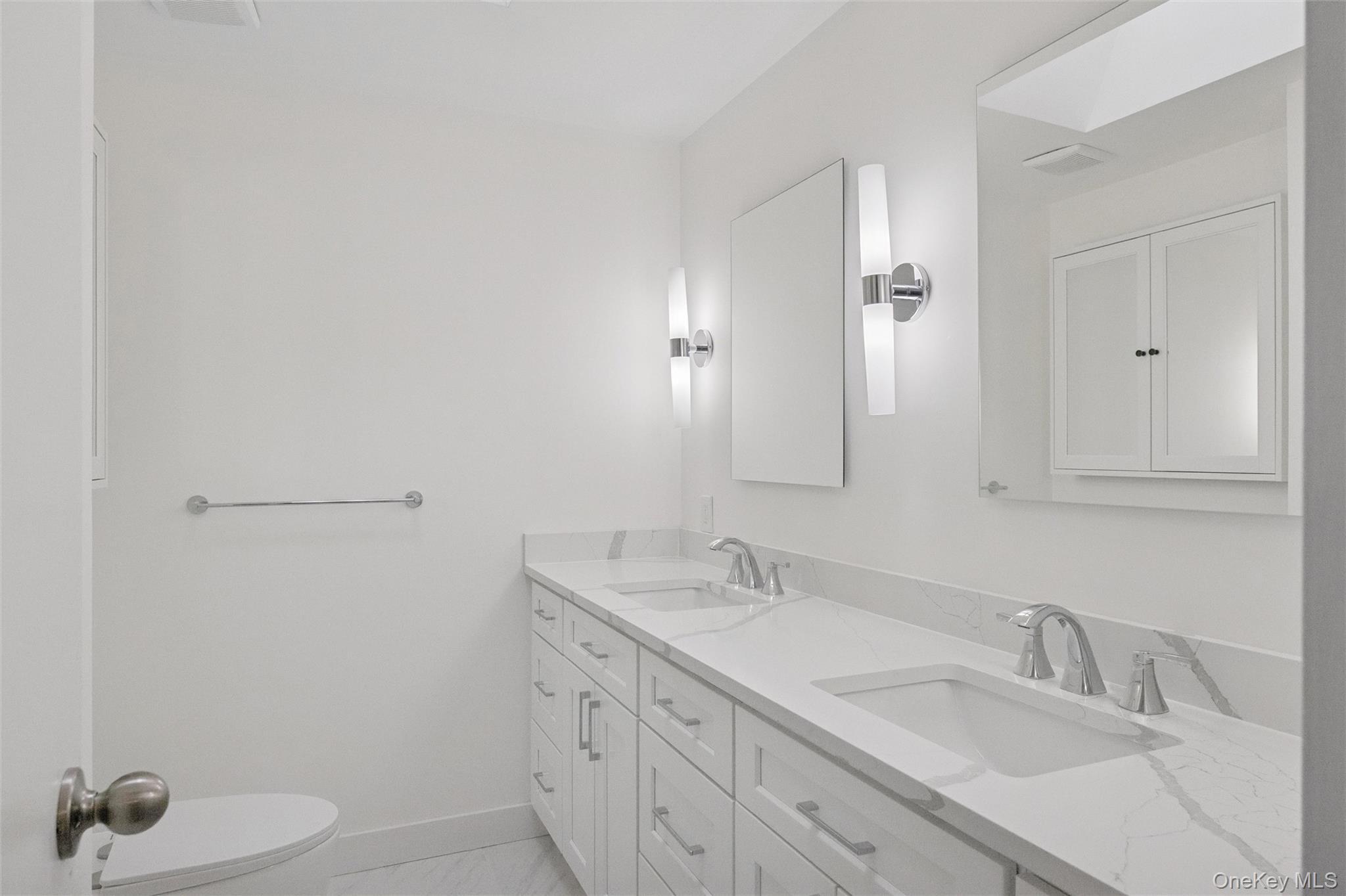 Condo Pheasant  Nassau County, NY 11576, MLS-966230-9