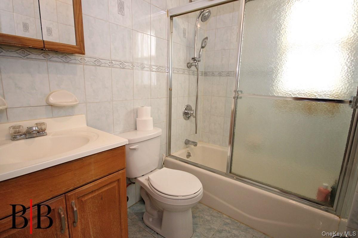 Single Family Hendrickson  Brooklyn, NY 11234, MLS-966233-10