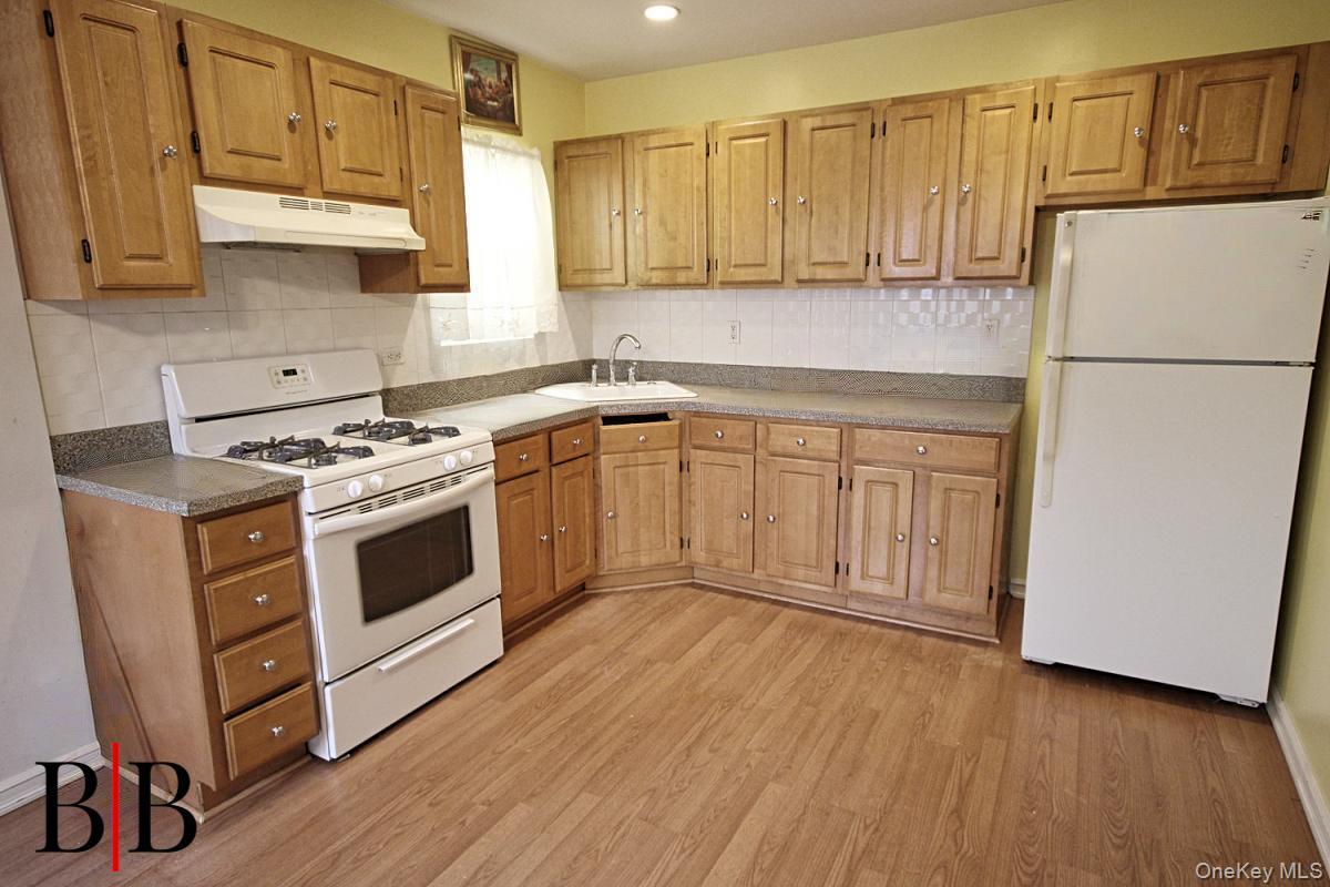 Single Family Hendrickson  Brooklyn, NY 11234, MLS-966233-5