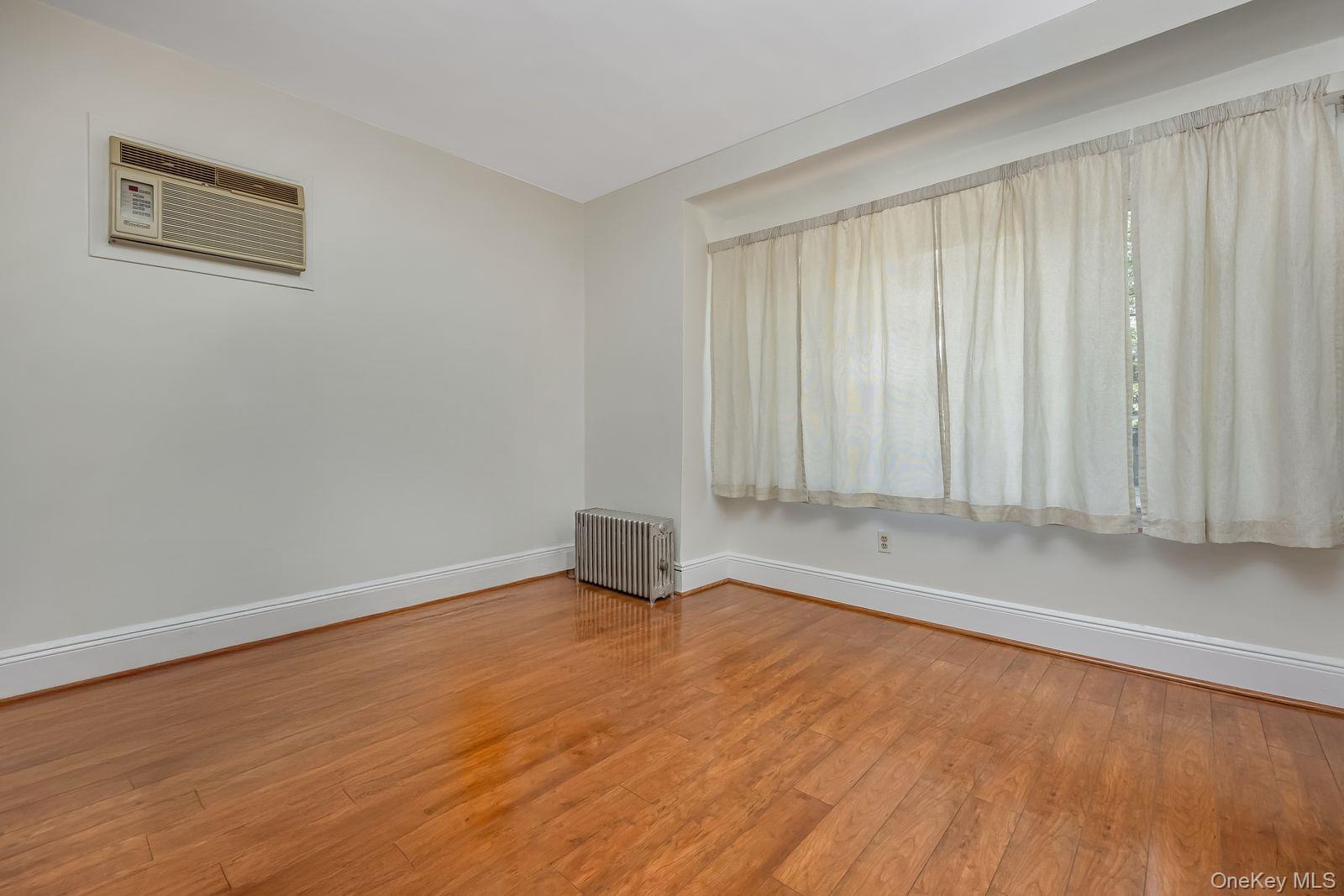 Single Family 60th  Queens, NY 11378, MLS-966245-11