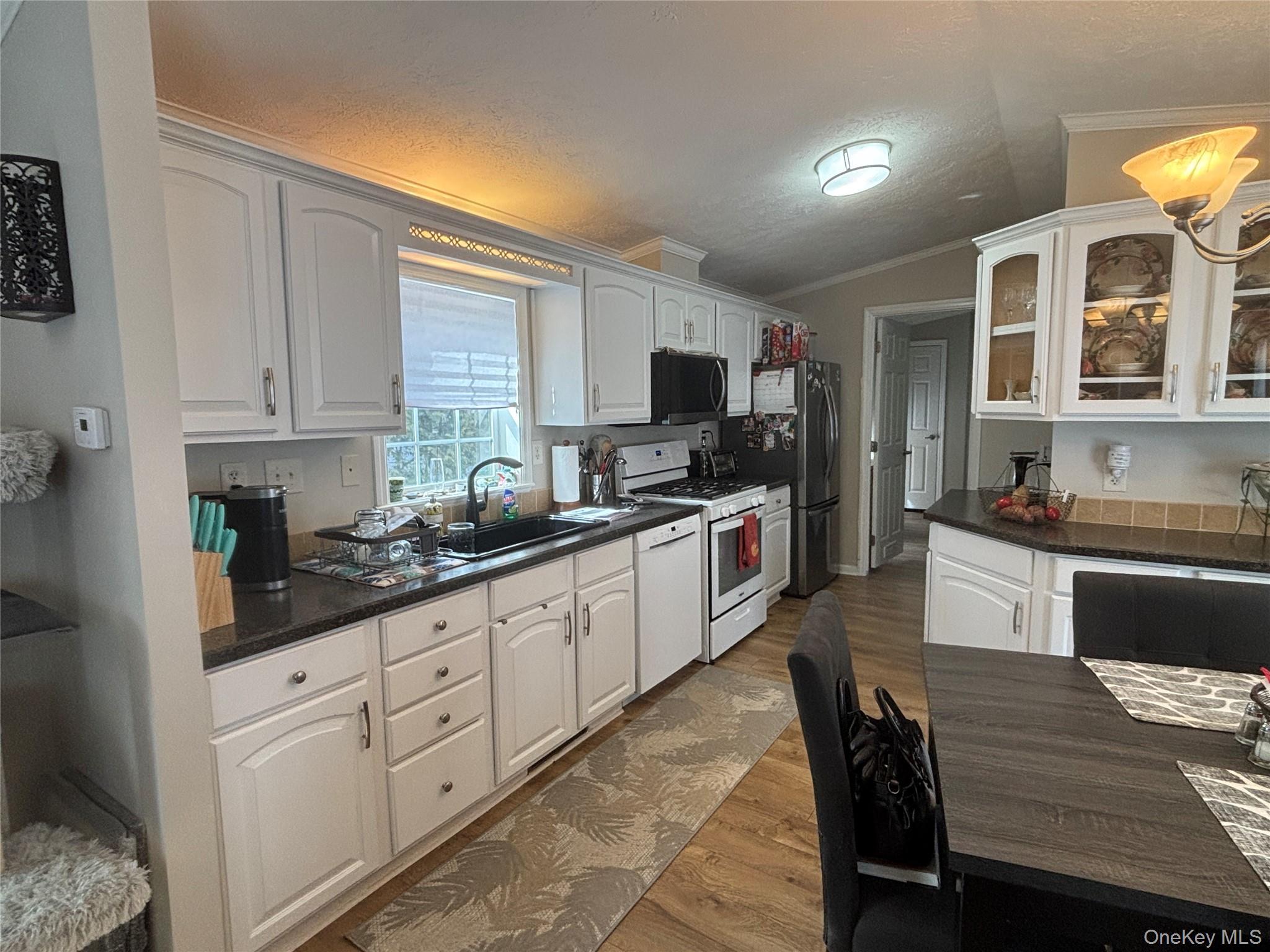 Single Family Old Country  Suffolk County, NY 11901, MLS-966254-19