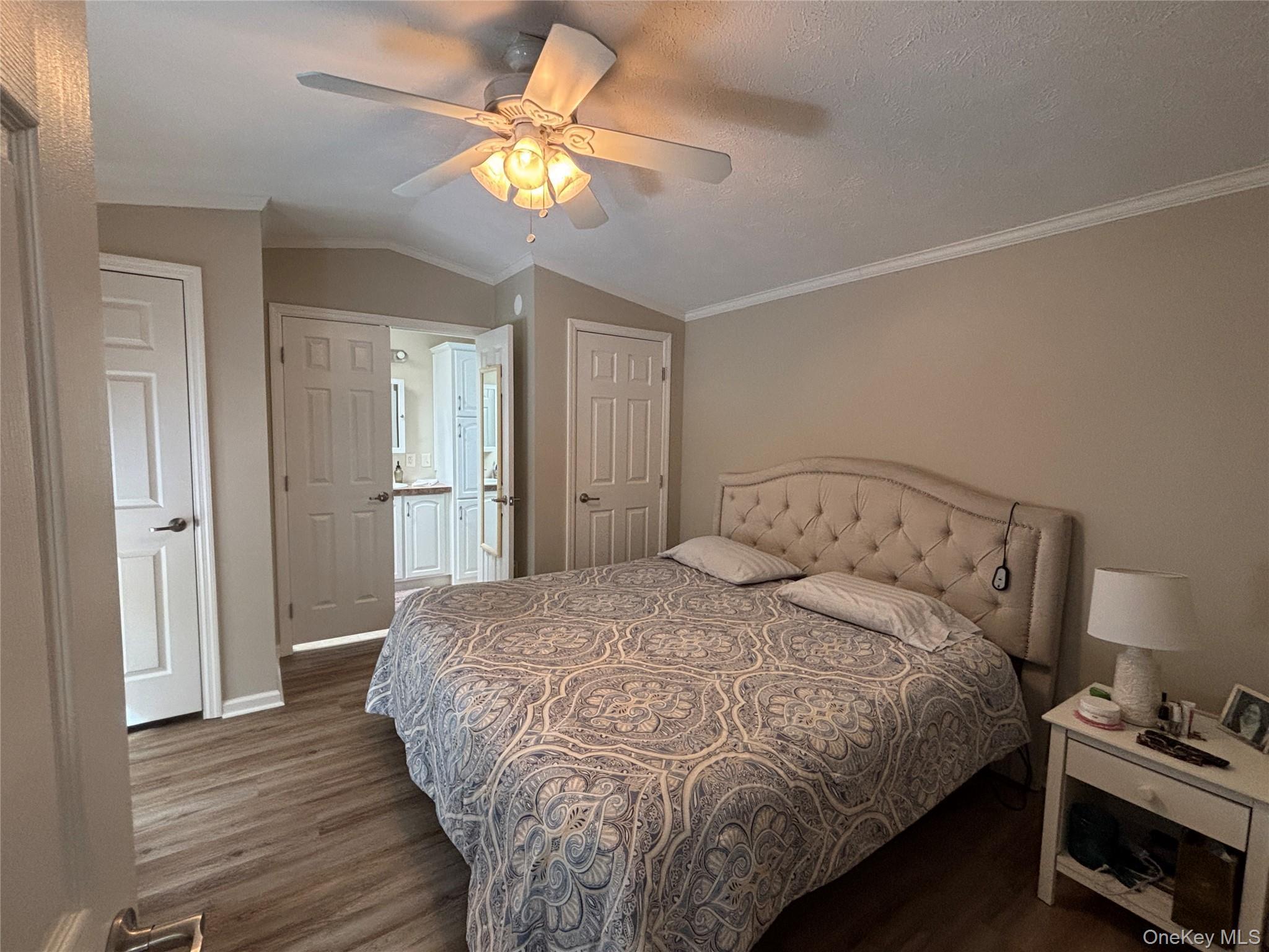 Single Family Old Country  Suffolk County, NY 11901, MLS-966254-27