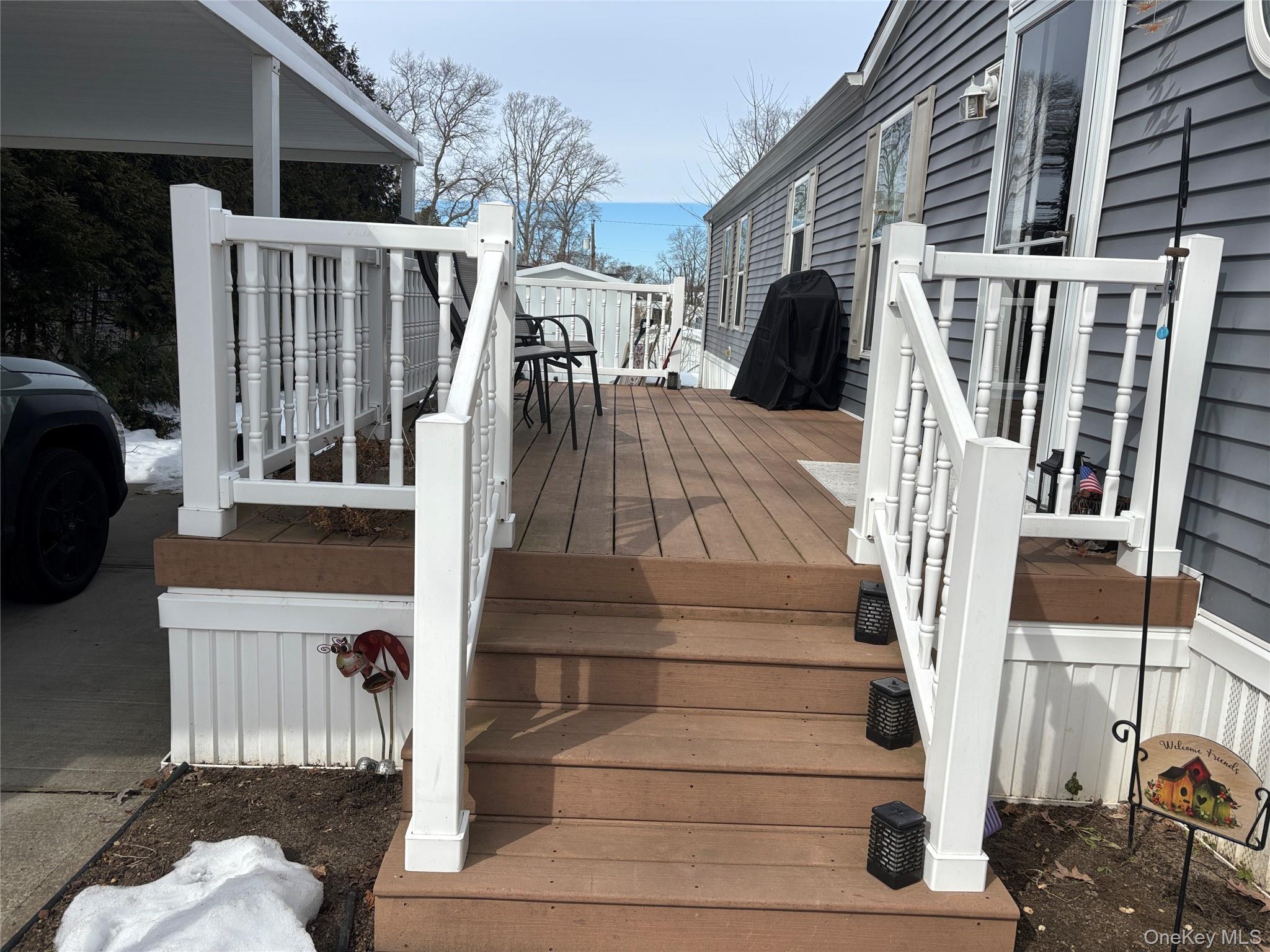 Single Family Old Country  Suffolk County, NY 11901, MLS-966254-5