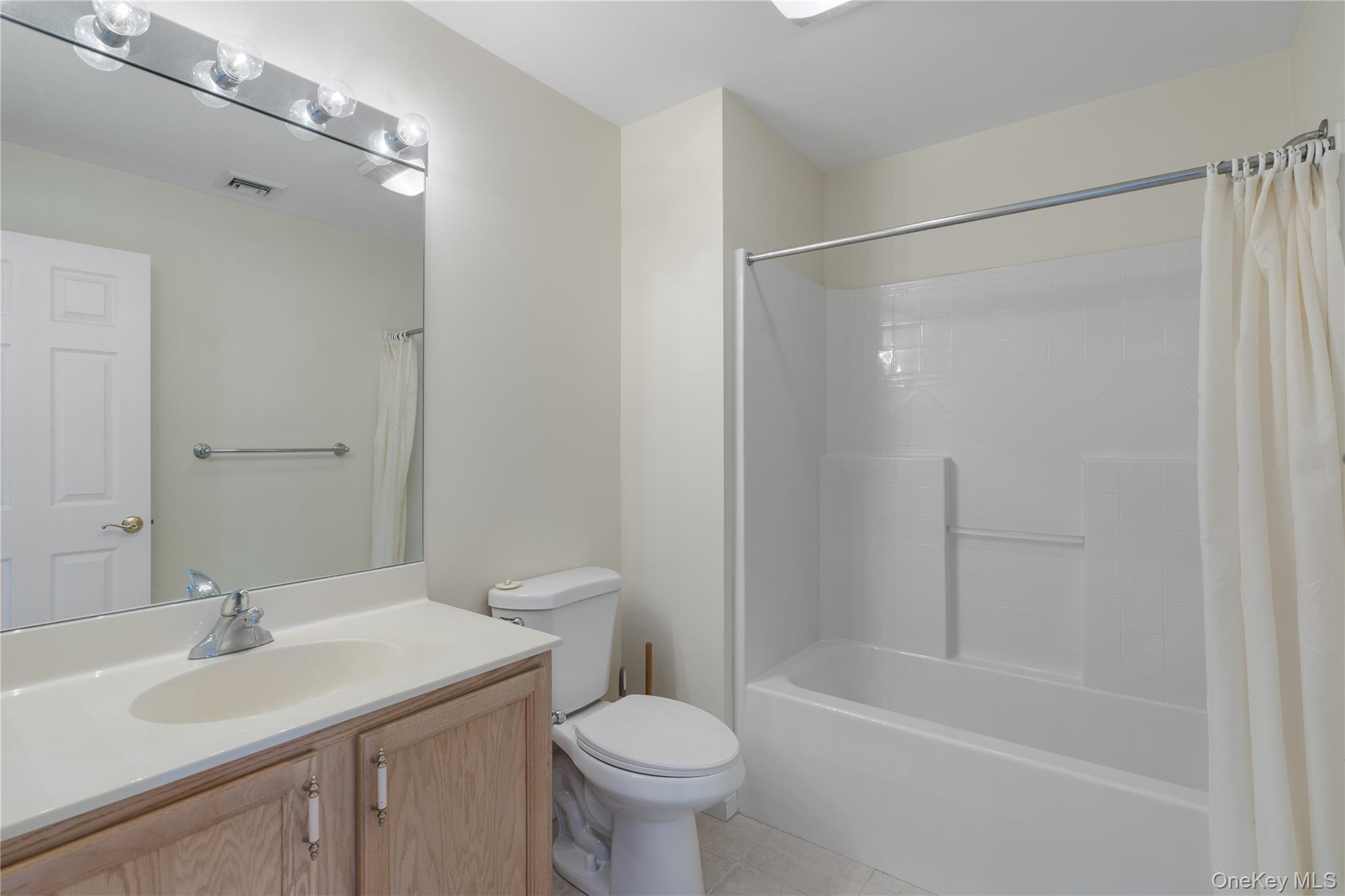 Single Family Turnberry  Orange County, NY 10950, MLS-966256-28