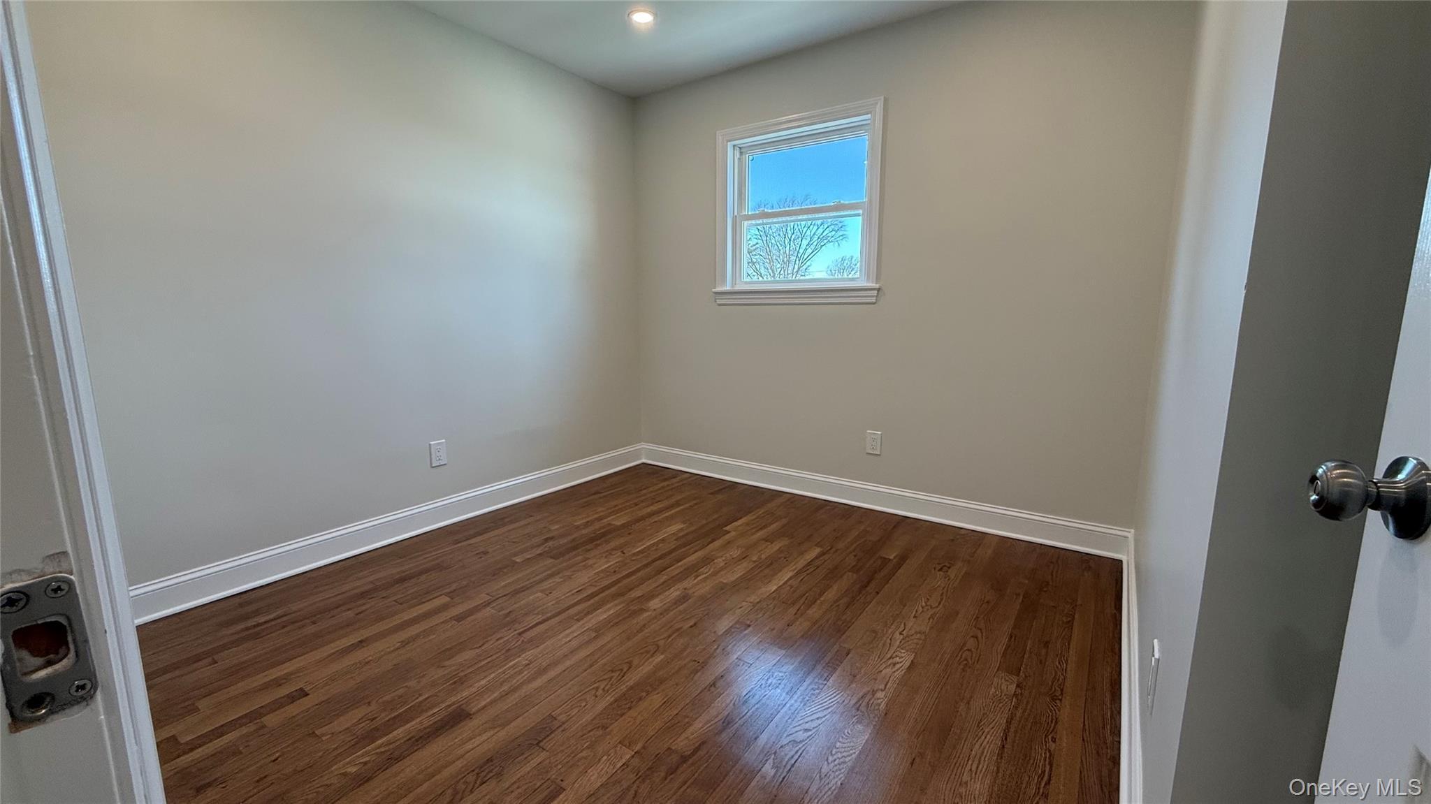 Single Family 4th  Suffolk County, NY 11704, MLS-966272-13