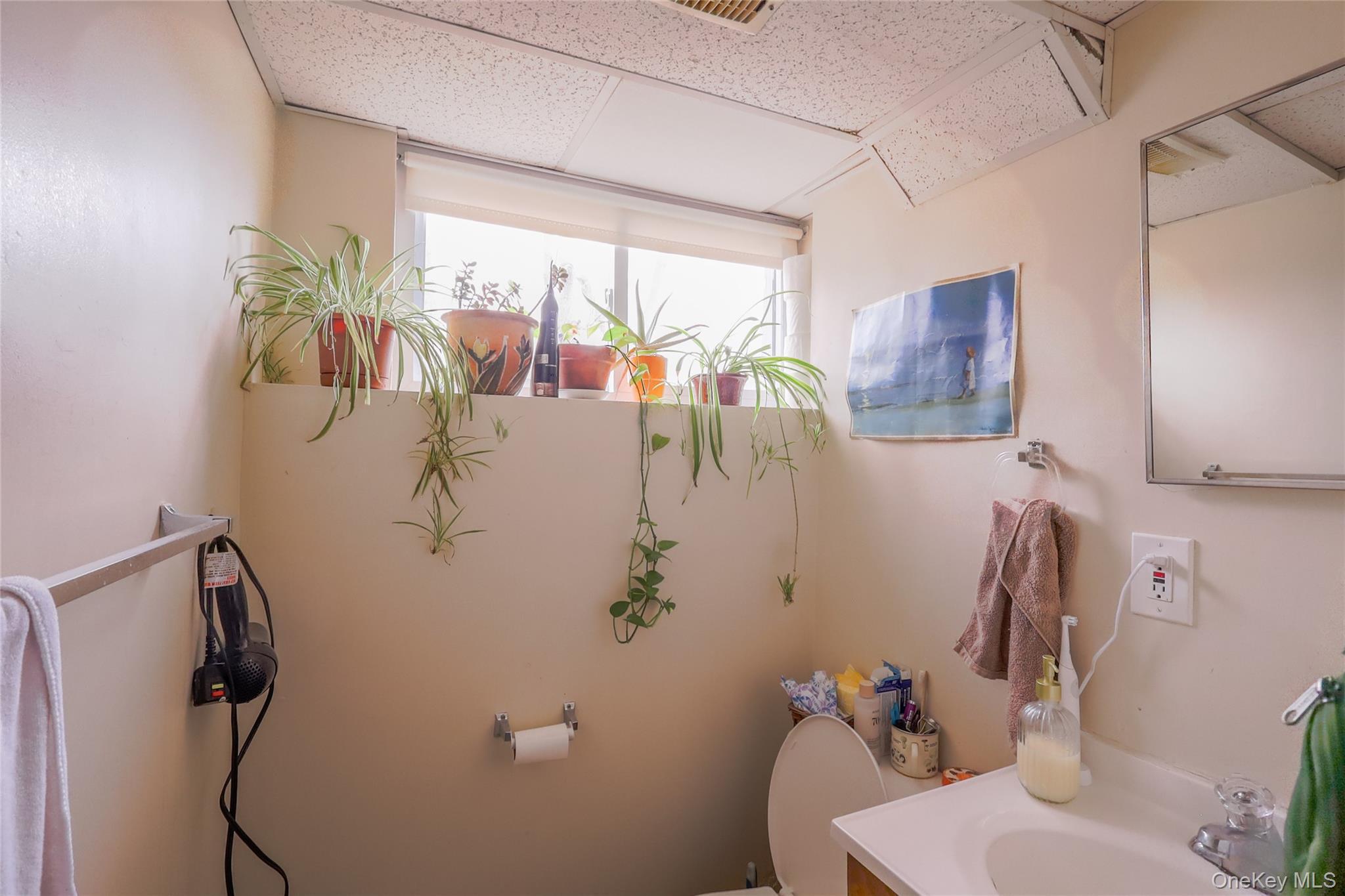 Single Family Champlain Suffolk County, NY 11776, MLS-966295-14